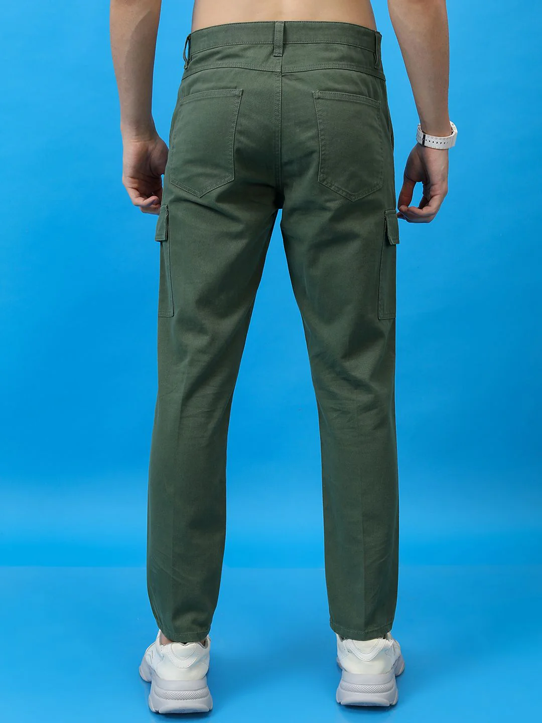 HIGHLANDER Men Tapered Fit Cargo Trousers - Image 5