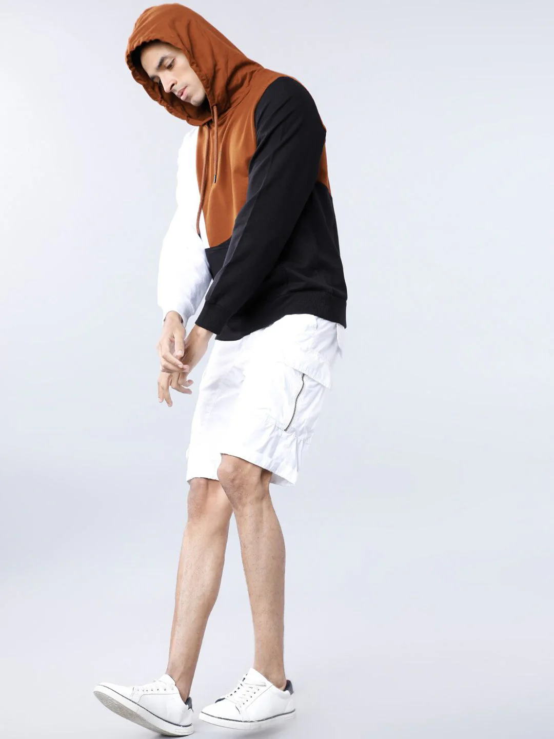 HIGHLANDER Men White & Brown Colourblocked Hooded Sweatshirt - Image 4
