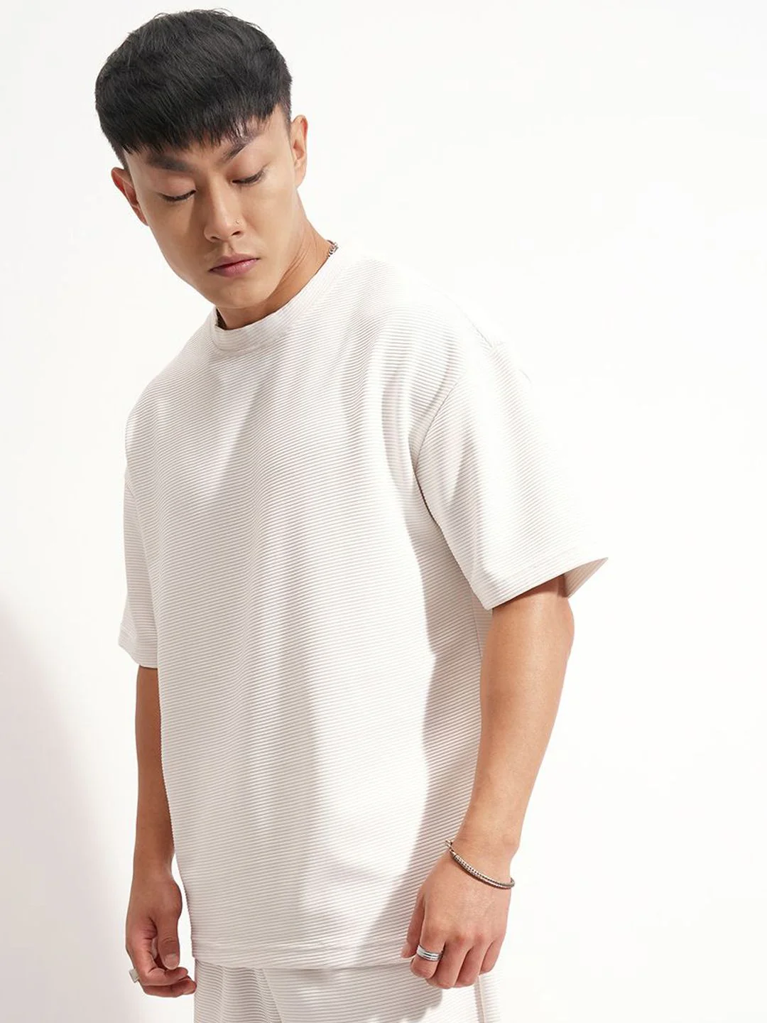 HIGHLANDER Self Design Oversized-Fit T-Shirt With Shorts Co-Ords - Image 3
