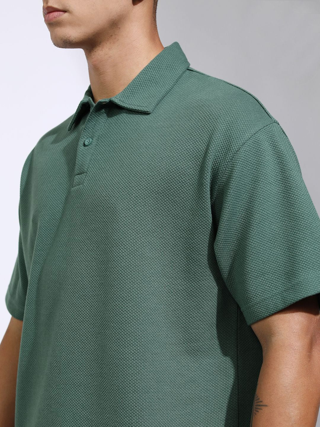 HIGHLANDER Self Design Polo Collar T-Shirt With Shorts - Image 2