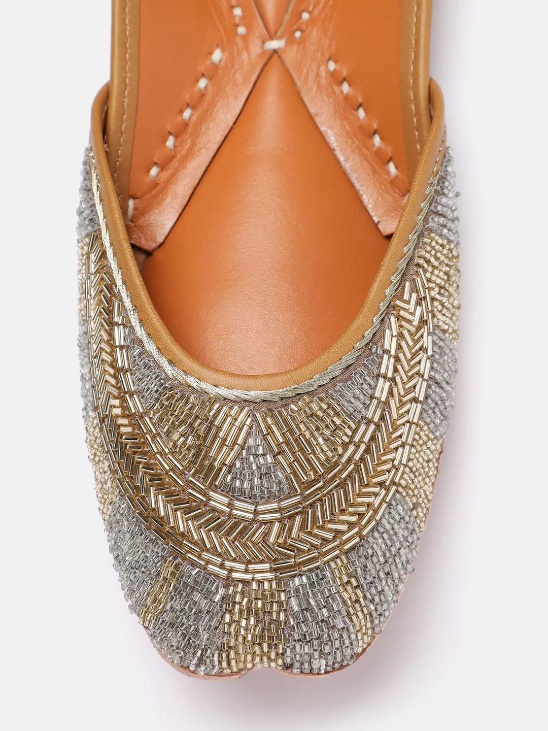 House of Pataudi Embellished Ethnic Mojaris - Image 6