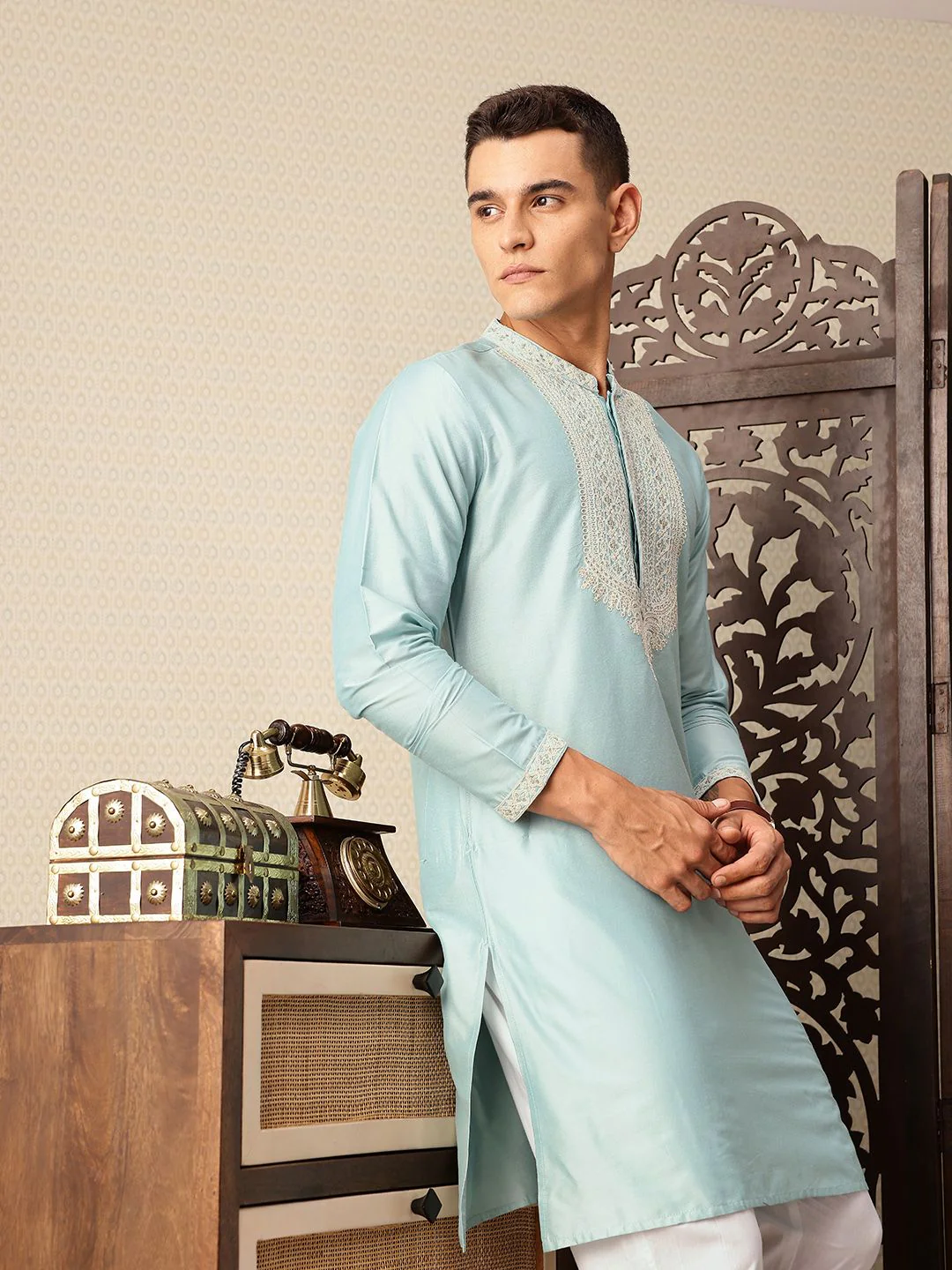 House of Pataudi Ethnic Motifs Embroidered Sequinned Jashn Kurta