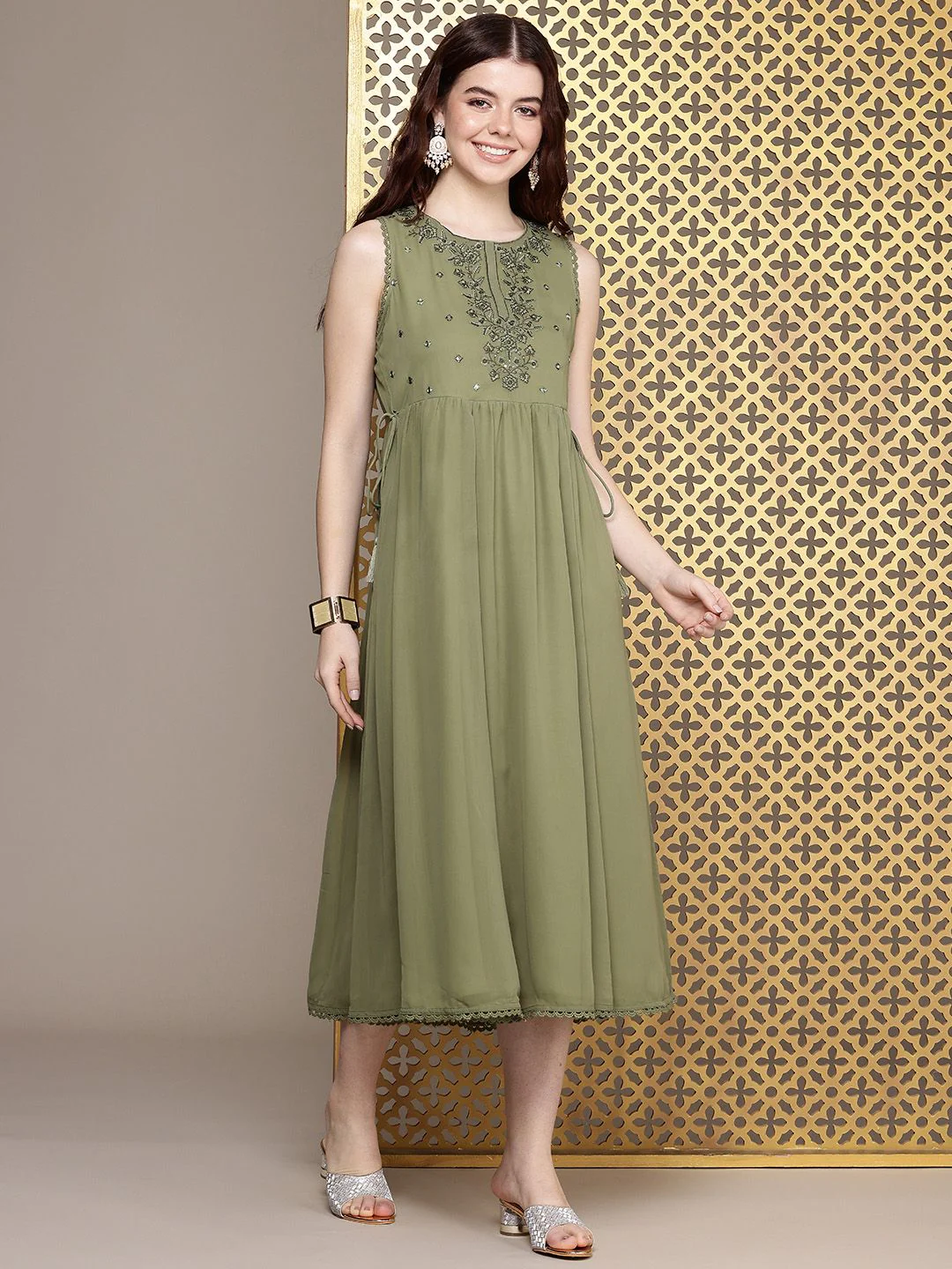 House of Pataudi Floral Embroidered A-Line Midi Jashn Dress - Image 3