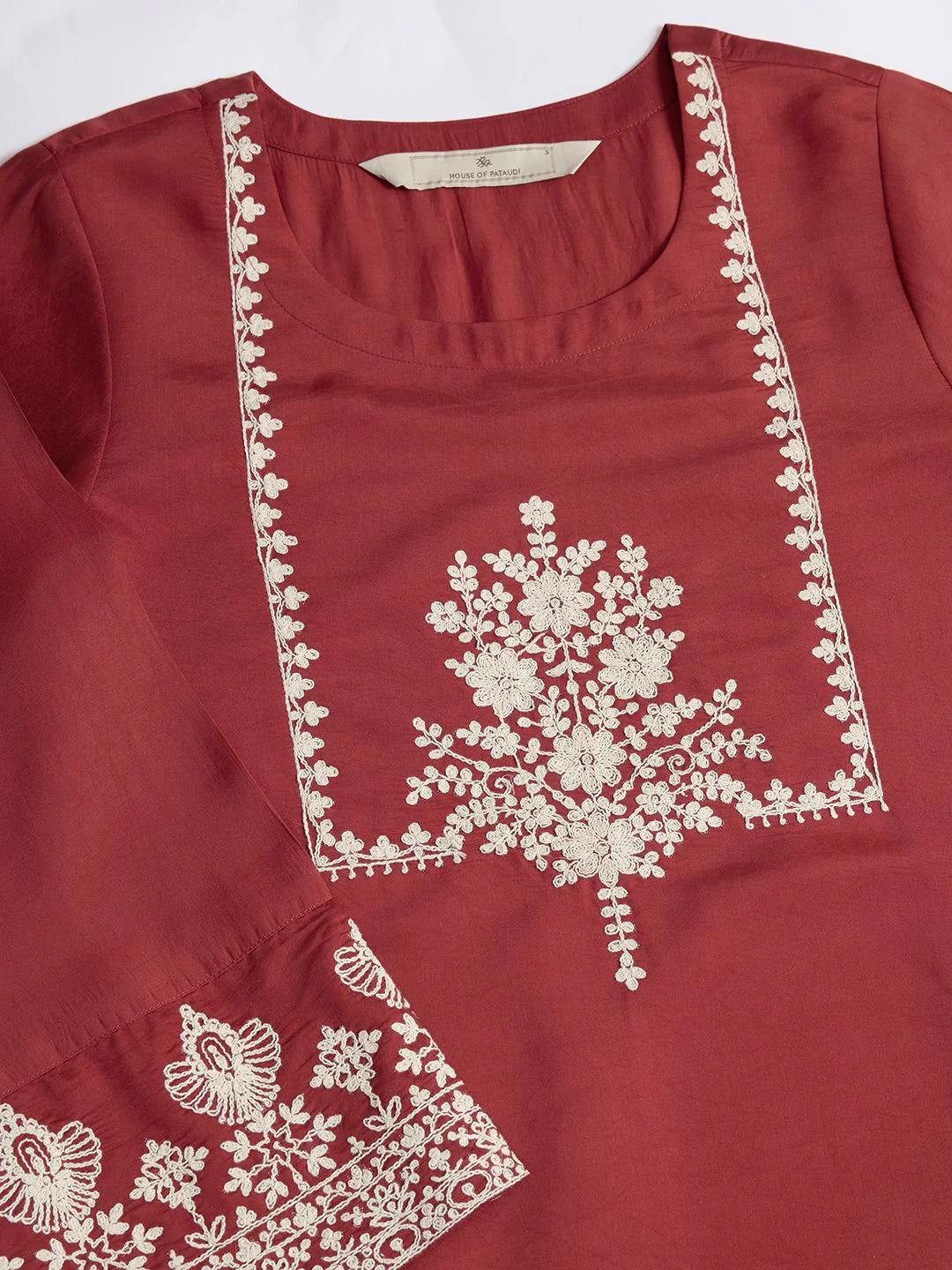 House of Pataudi Floral Embroidered Flared Sleeves Round Neck Straight Kurta With Trouser - Image 6