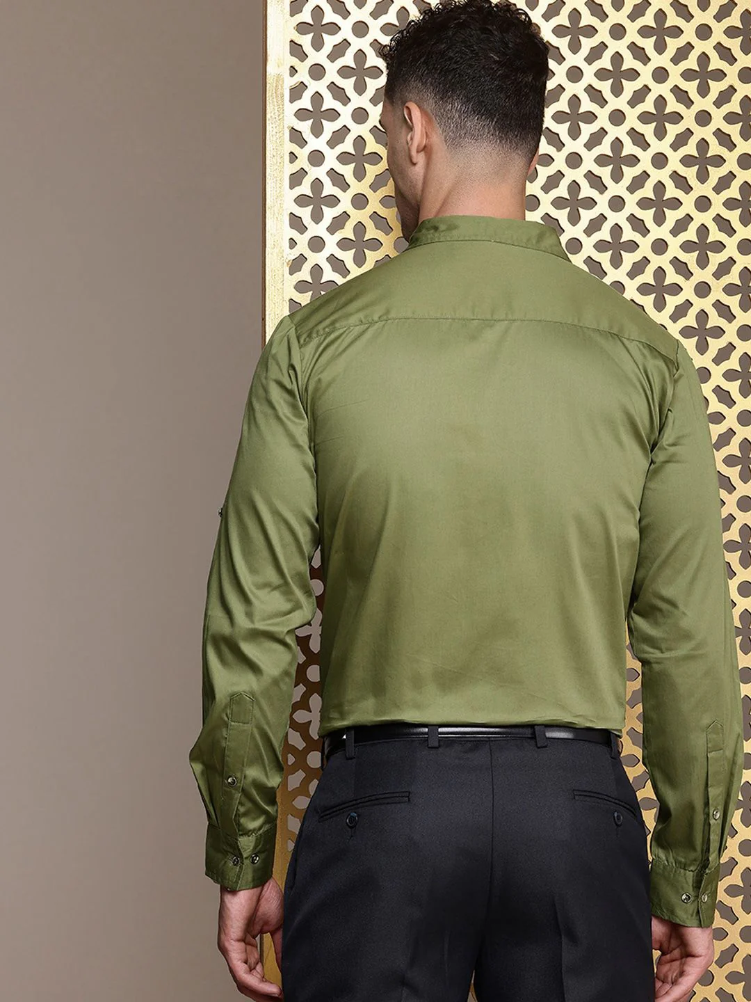 House of Pataudi Floral Embroidered Roll-Up Sleeves Pure Cotton Party Jashn Shirt - Image 6