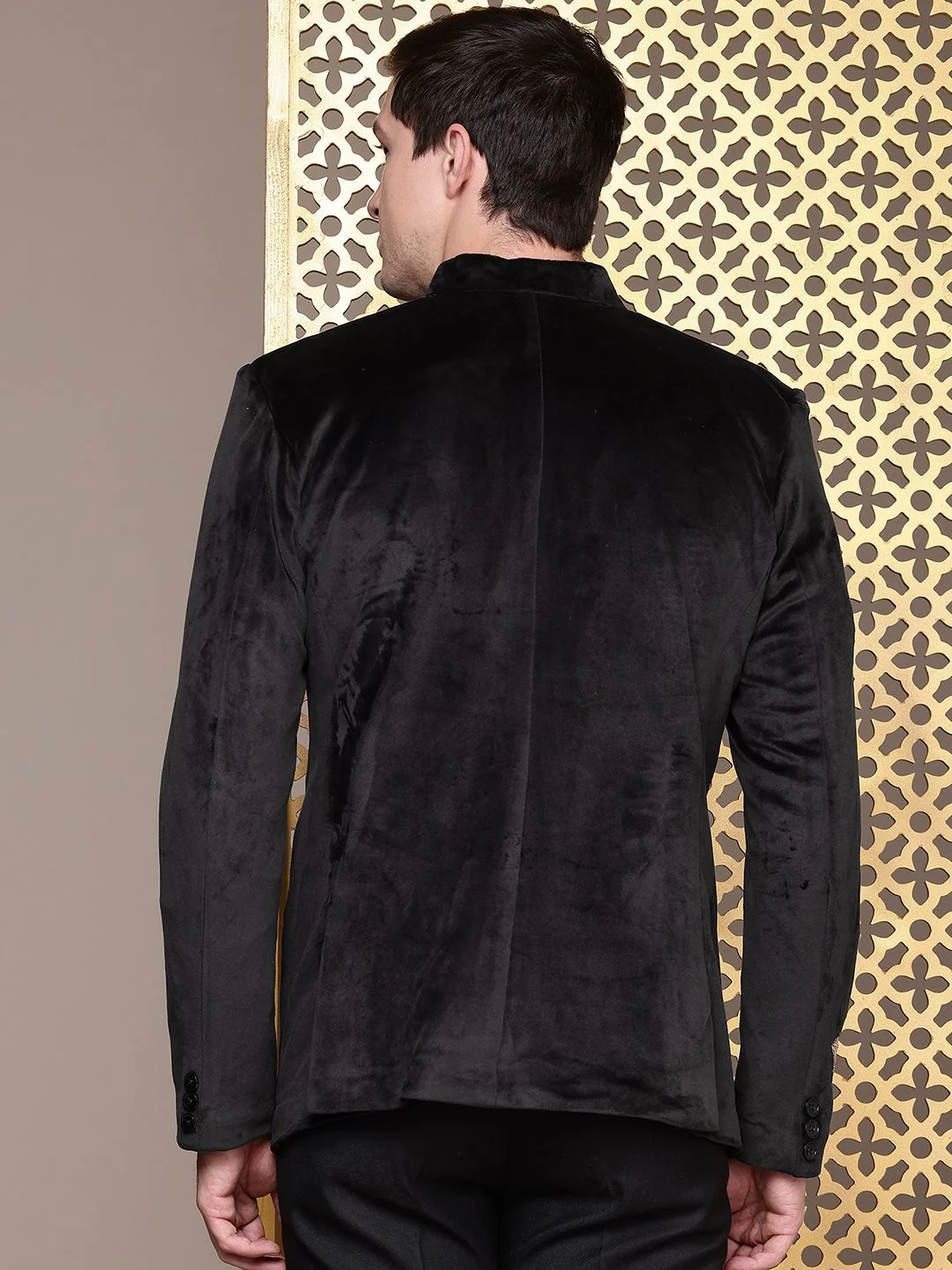 House of Pataudi Jashn Floral Zari Work Velvet Bandhgala Party Blazer - Image 4