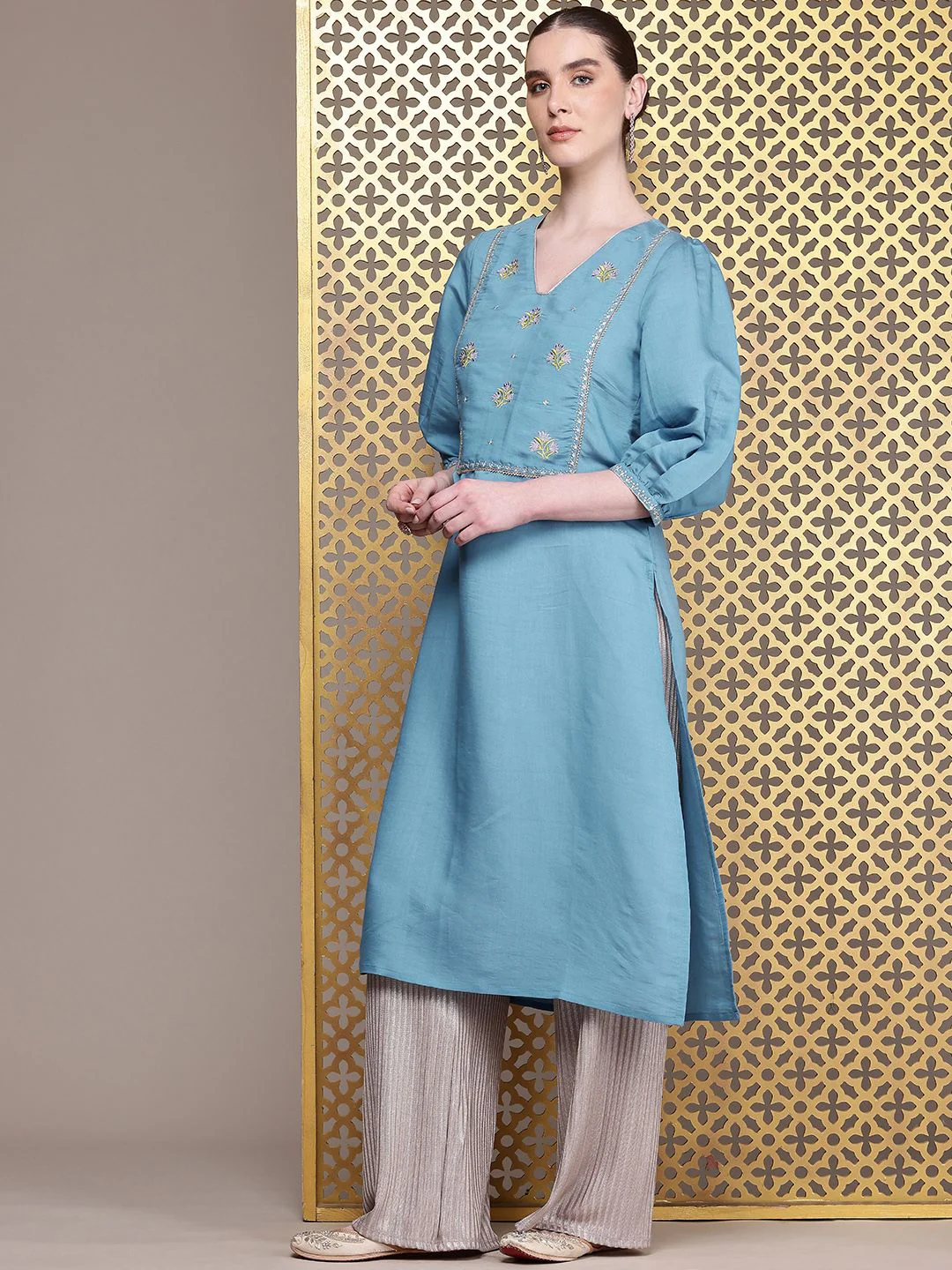 House of Pataudi Jashn Indie Florals Yoke Design Kurta - Image 4