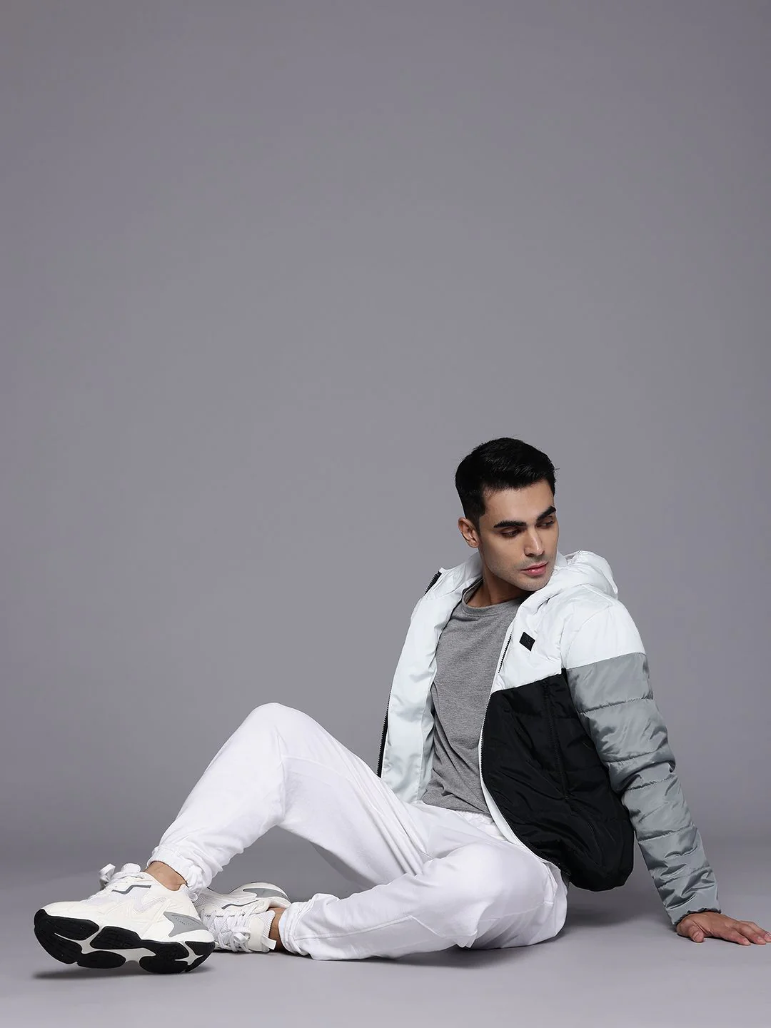 HRX by Hrithik Roshan Colourblocked Padded Jacket - Image 4