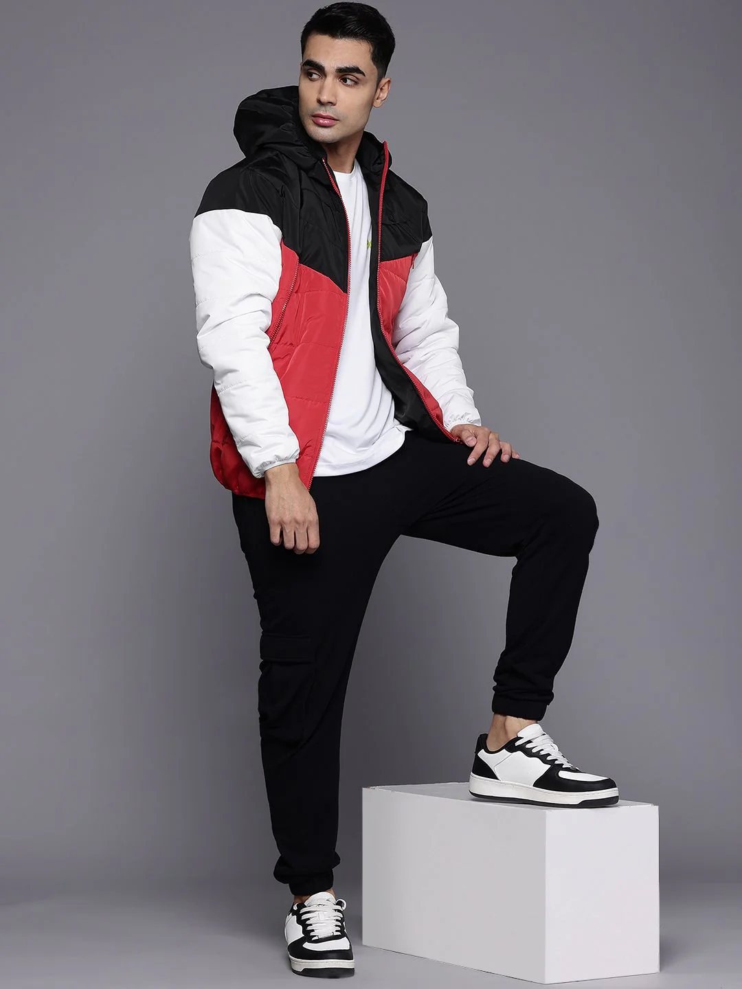 HRX by Hrithik Roshan Colourblocked Padded Jacket - Image 4