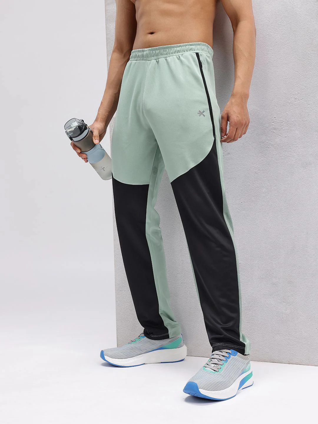 HRX by Hrithik Roshan Men Colourblocked Mid-Rise Rapid-Dry Running Track Pants