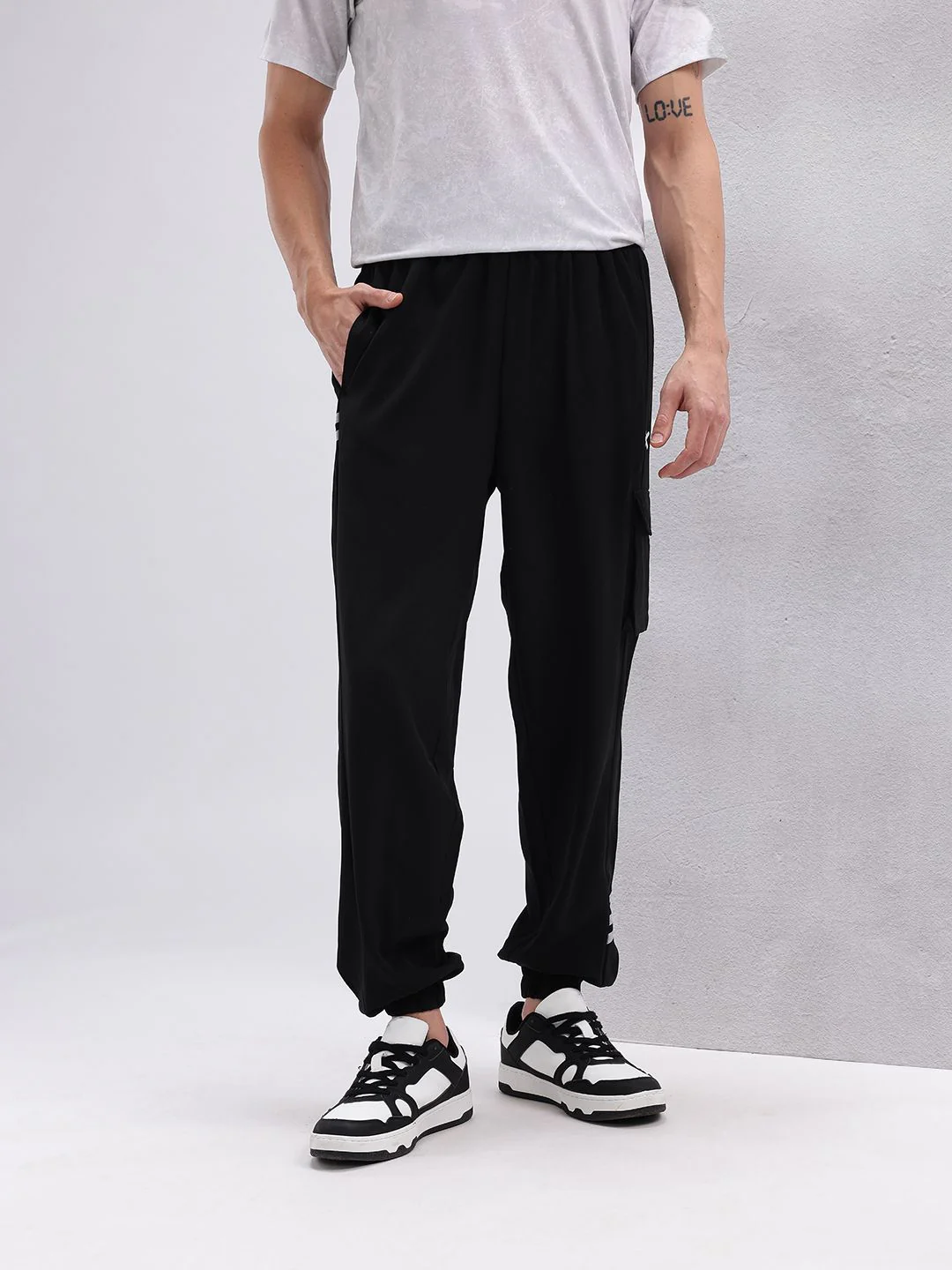 HRX by Hrithik Roshan Men Lifestyle Cargo-Style Joggers - Image 2