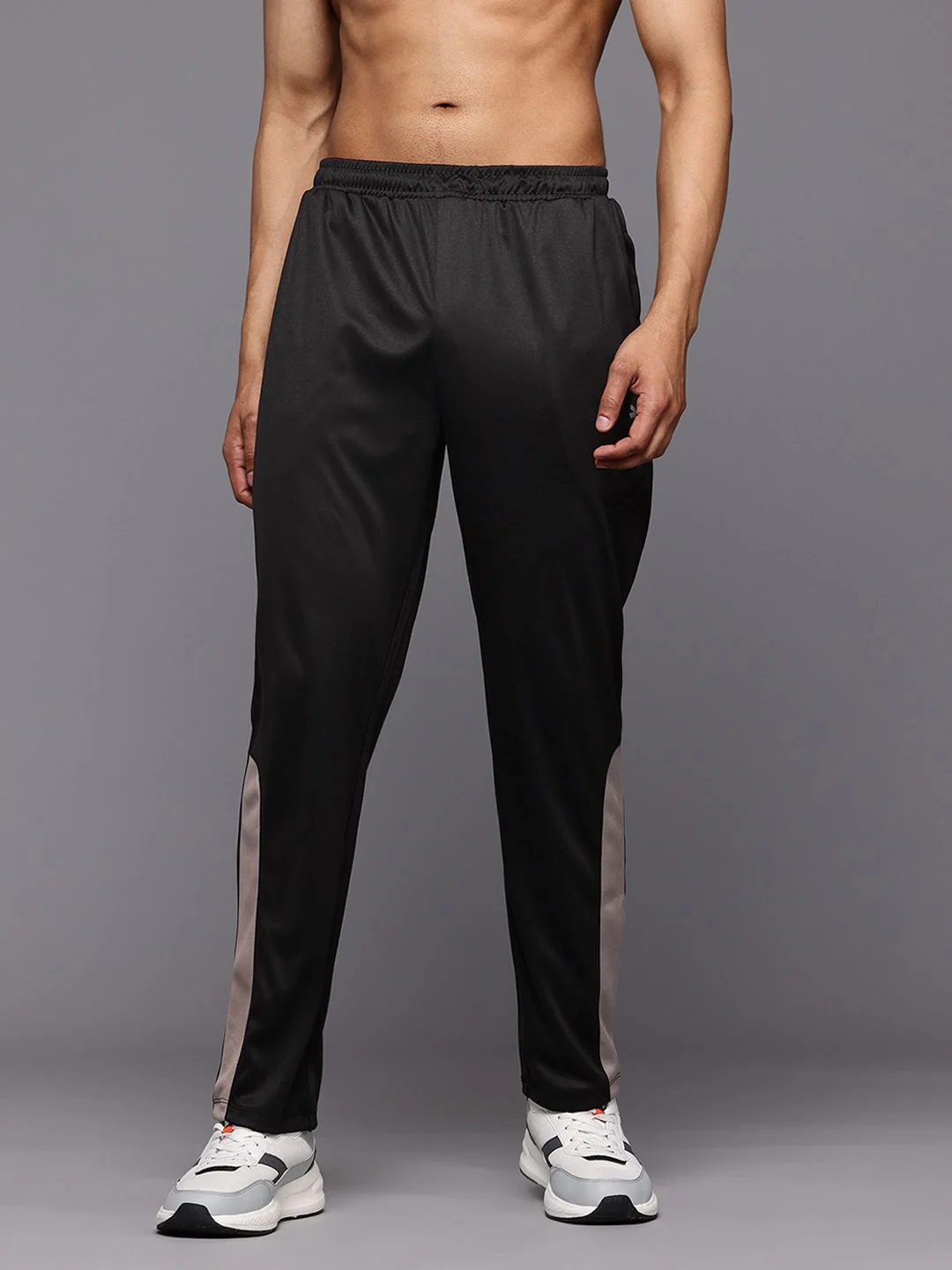 HRX by Hrithik Roshan Men Printed Detail Regular Fit Rapid-Dry Running Track Pants - Image 3