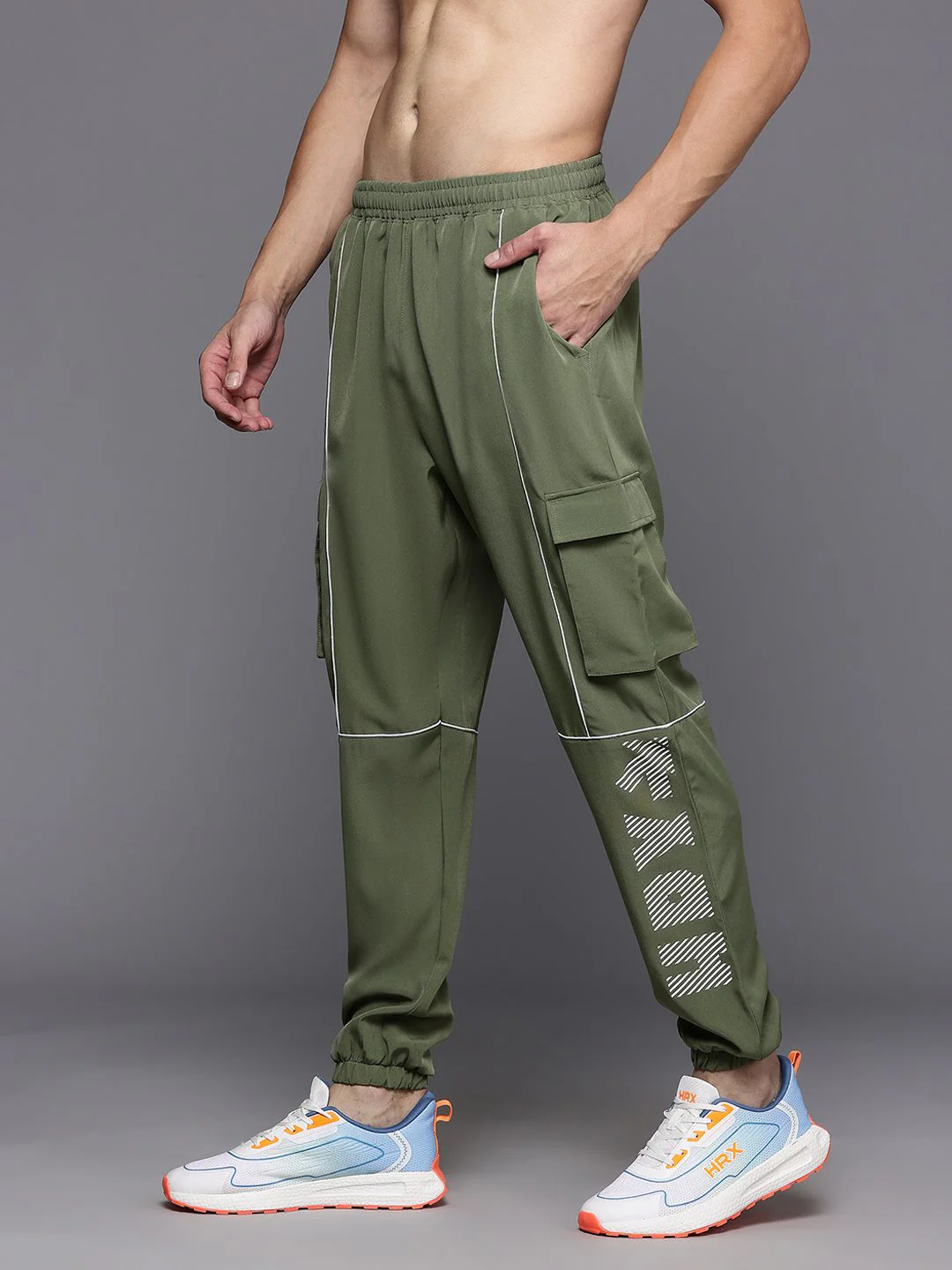 HRX by Hrithik Roshan Men Rapid-Dry Cargo Style Training Joggers - Image 2