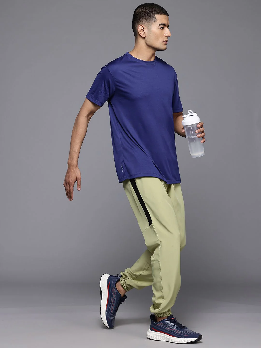 HRX by Hrithik Roshan Men Rapid-Dry Running Joggers with Reflective Detail - Image 5