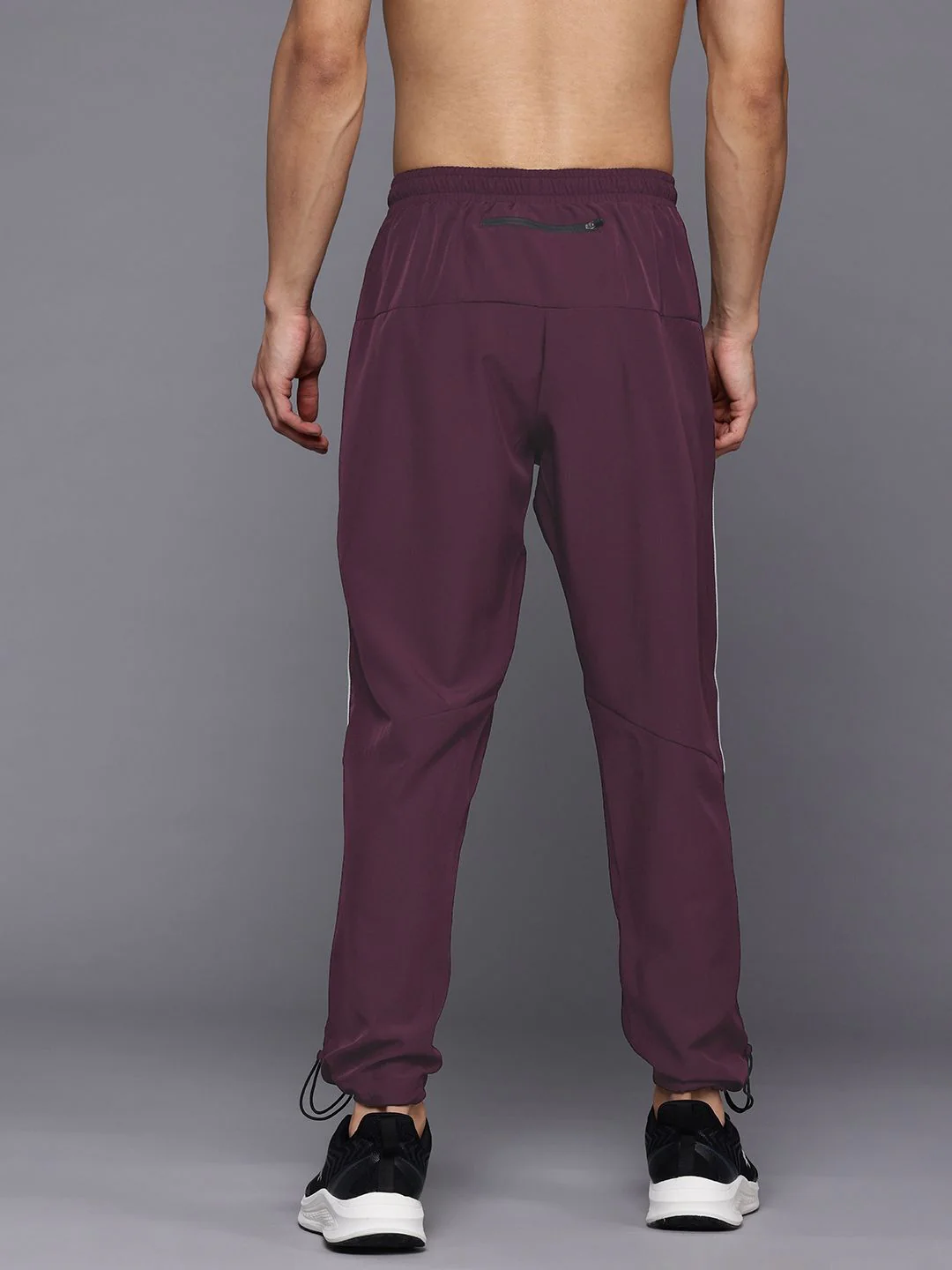 HRX by Hrithik Roshan Men Rapid-Dry Running Track Pants with Toggle-Hem - Image 3