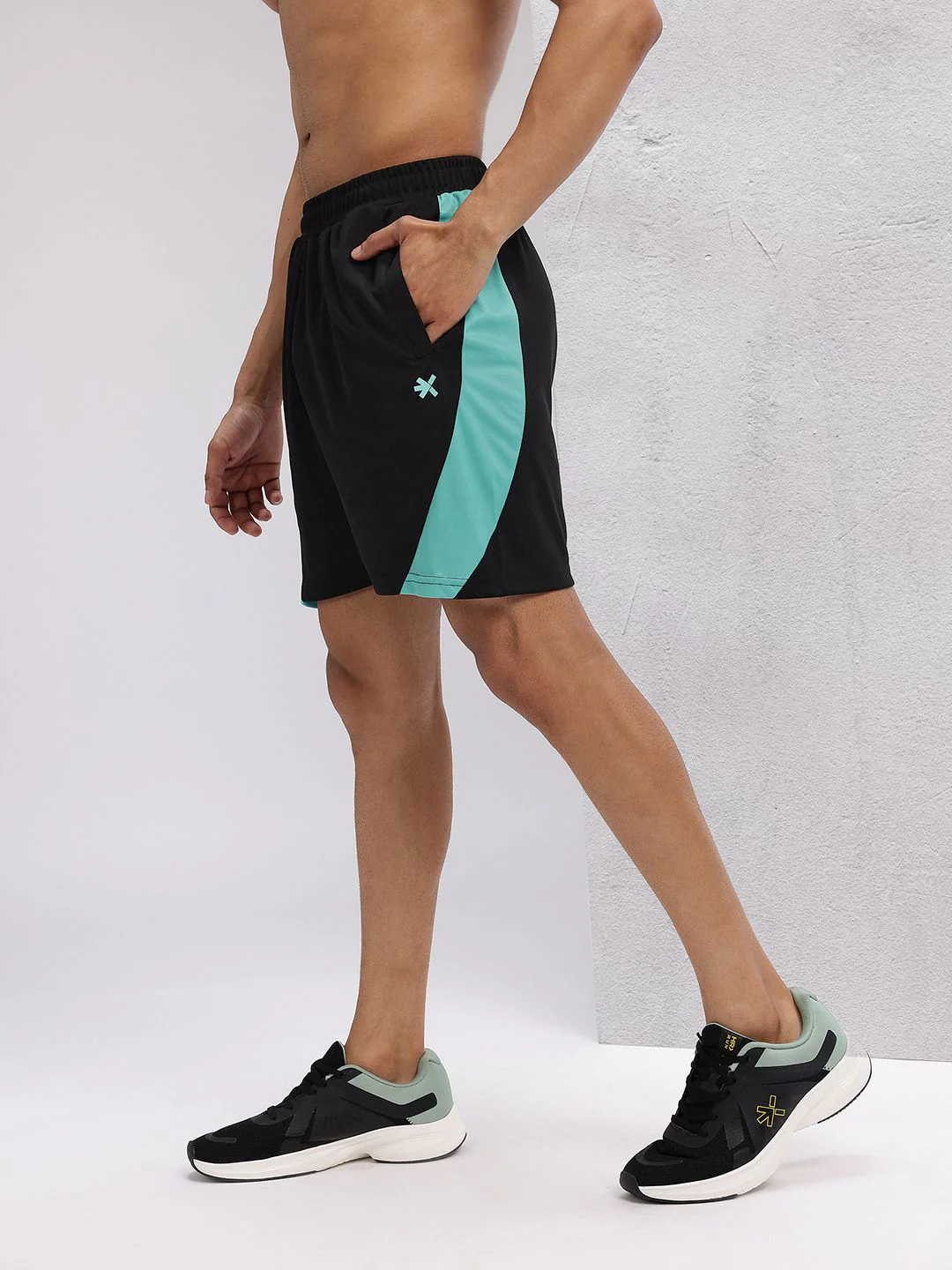 HRX by Hrithik Roshan Men Rapid-Dry Side Striped Running Shorts - Image 3