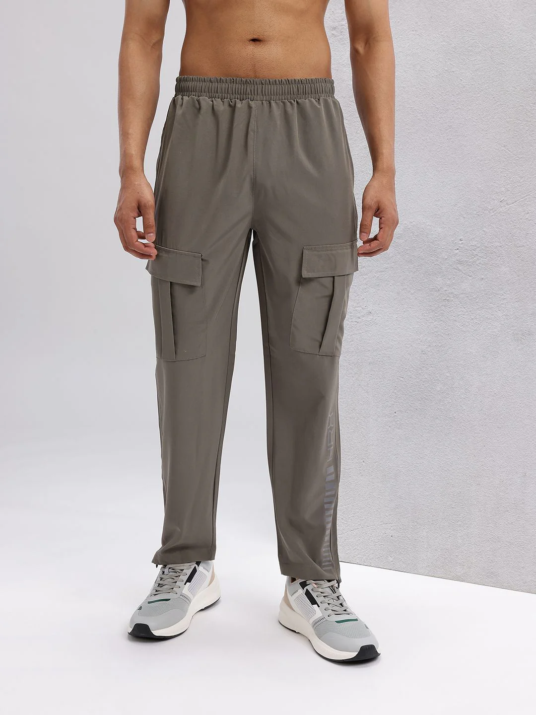 HRX by Hrithik Roshan Men Rapid-Dry Training Cargos - Image 2