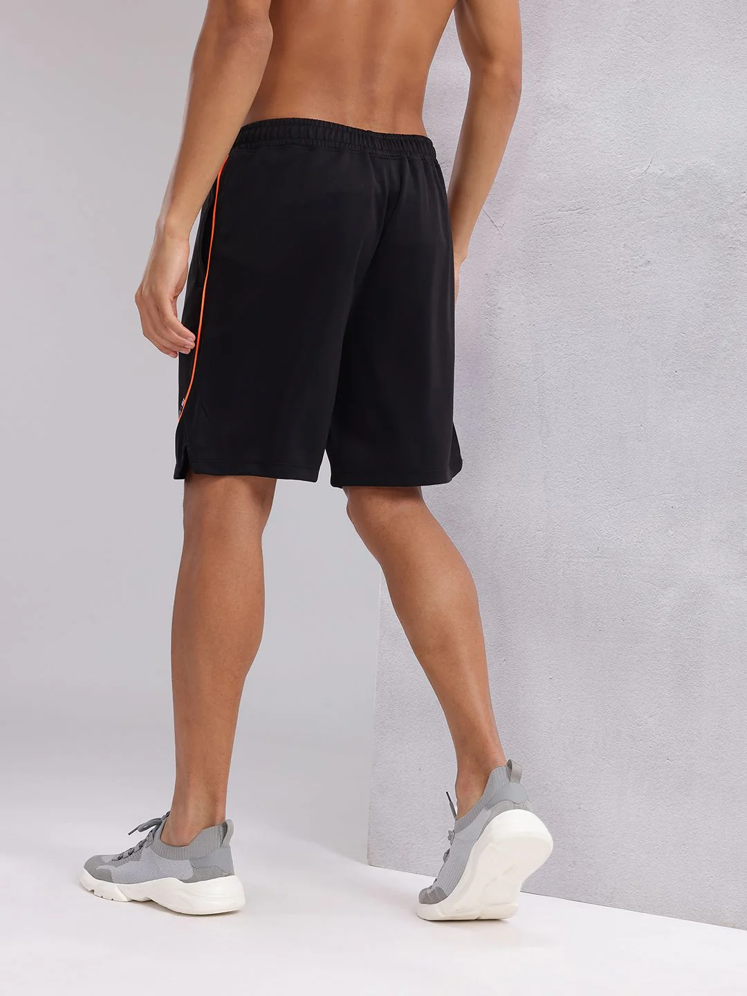 HRX by Hrithik Roshan Men Rapid-Dry Training Shorts - Image 5
