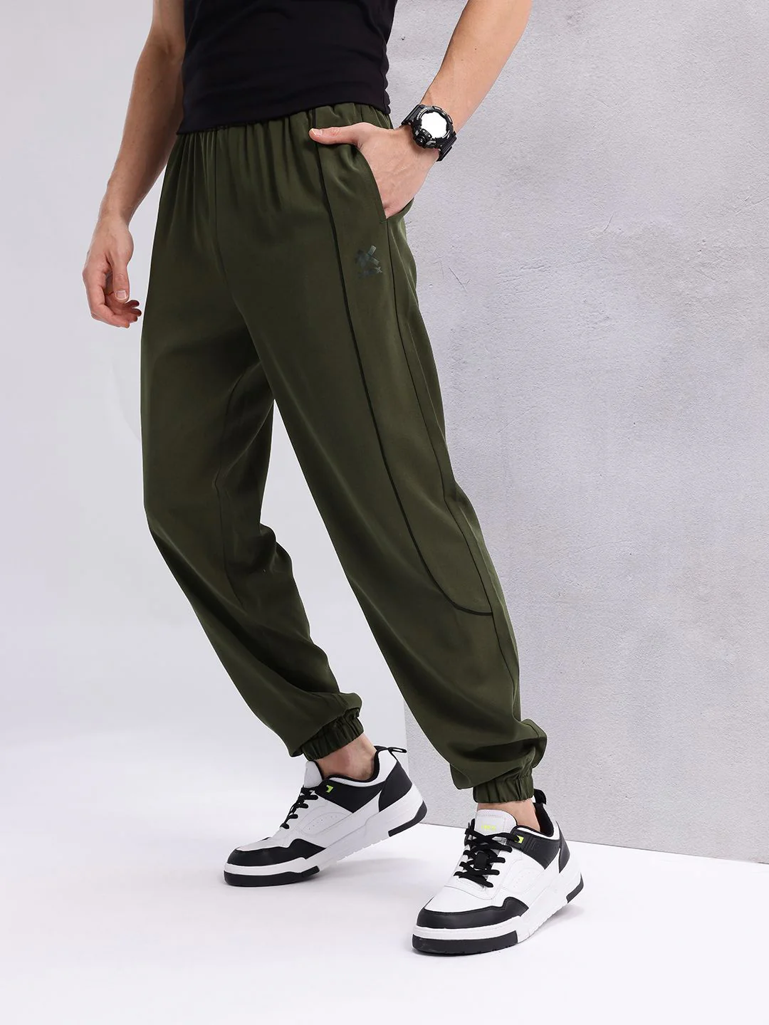 HRX by Hrithik Roshan Men Regular Fit Joggers - Image 3