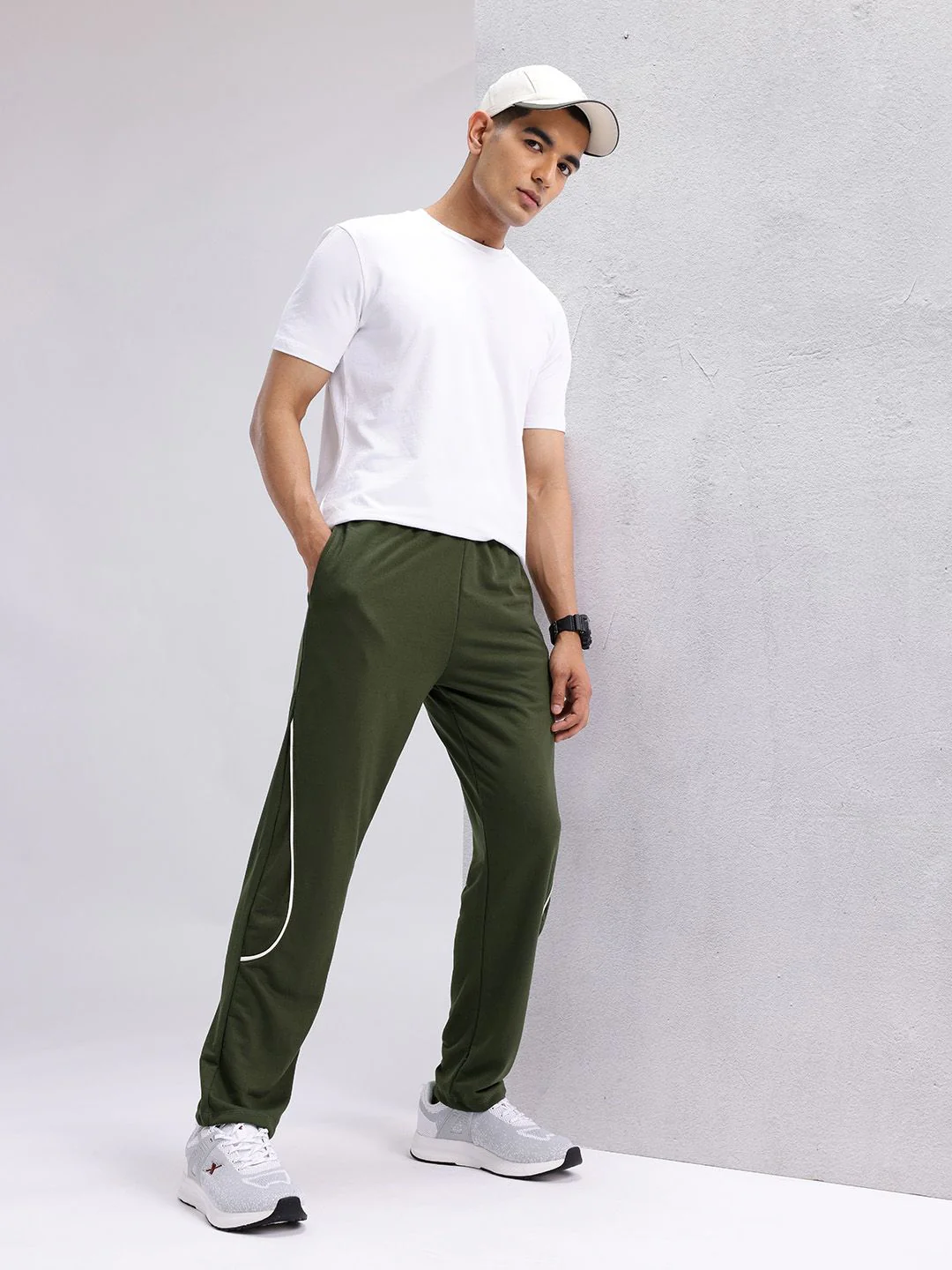 HRX by Hrithik Roshan Men Regular Fit Track pants - Image 4