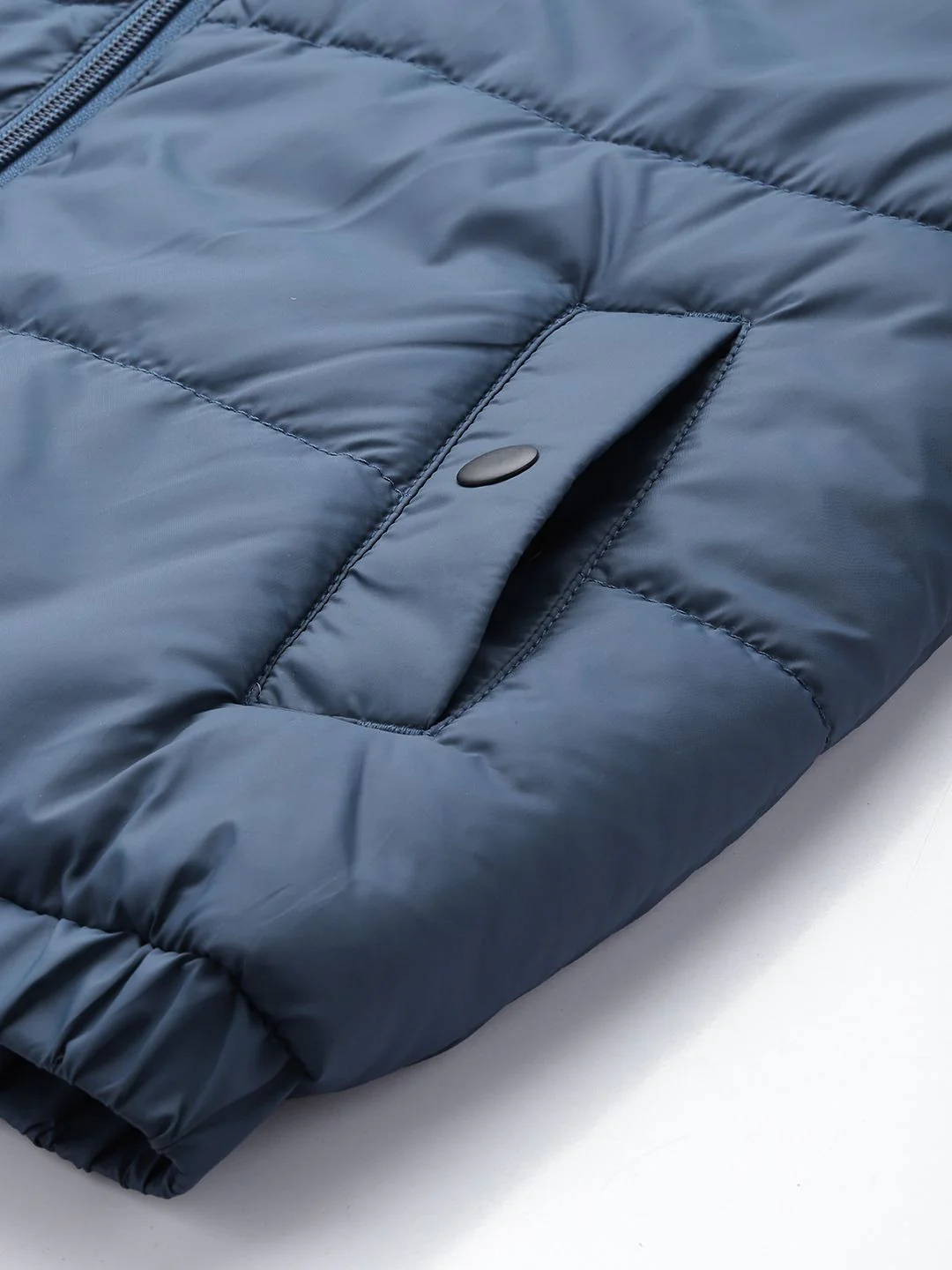 HRX by Hrithik Roshan Naturetherapy Rapid Dry Colourblocked Outdoor Padded Jacket - Image 6