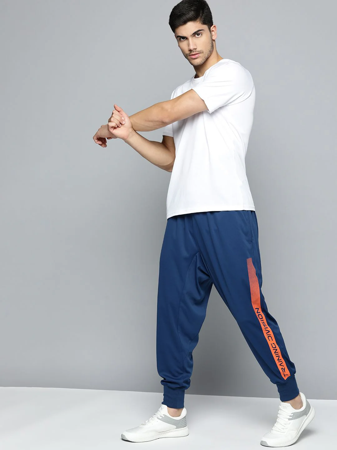 HRX By Hrithik Roshan Training Men Rapid-Dry Solid Track Pants - Image 5