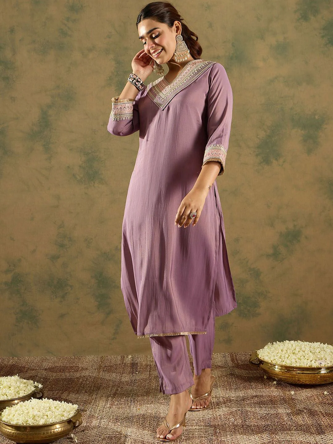Indo Era Ethnic Motifs Embroidered Kurta With Trousers - Image 2