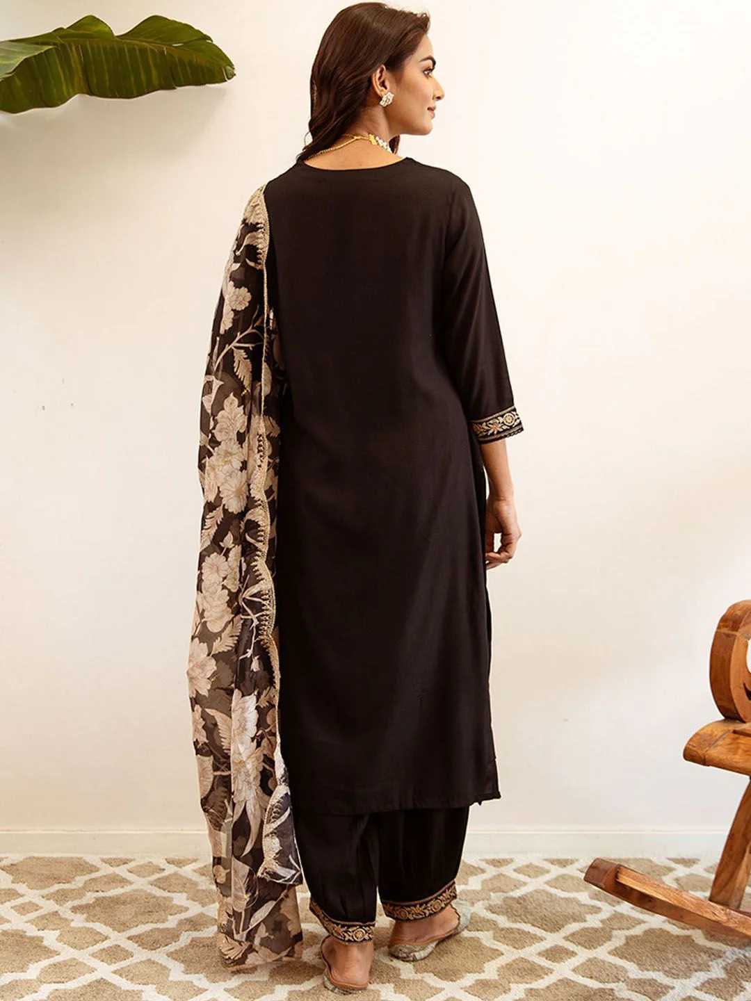 Indo Era Ethnic Motifs Embroidered Regular Thread Work Kurta with Salwar & Dupatta - Image 3