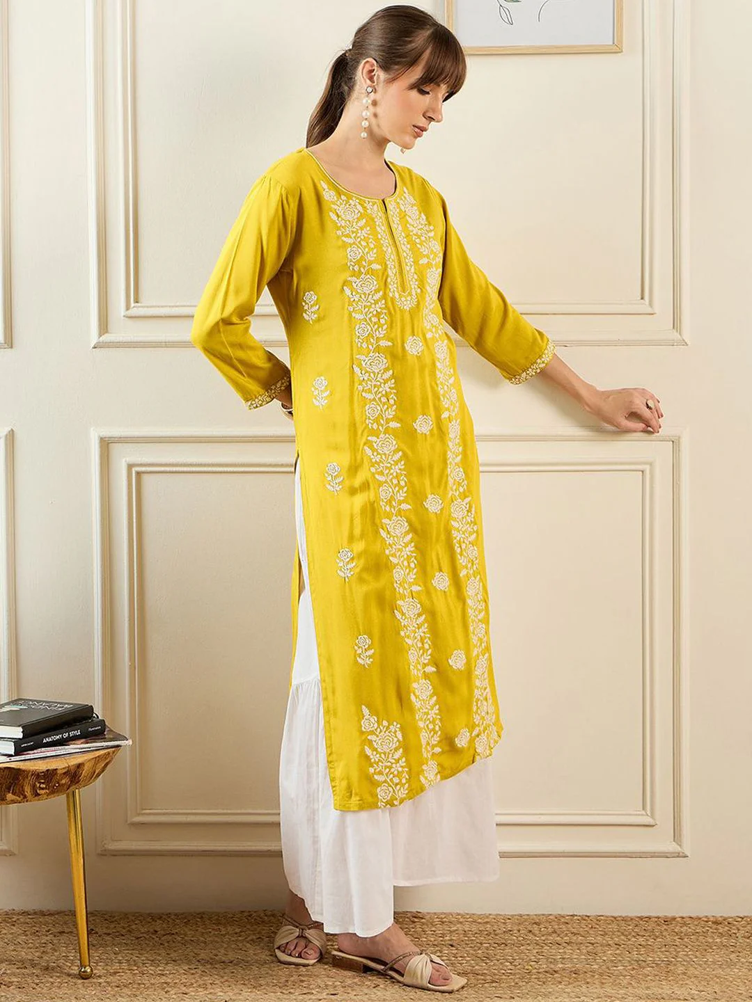 Indo Era Floral Embroidered Notch Neck Thread Work Straight Kurta - Image 5