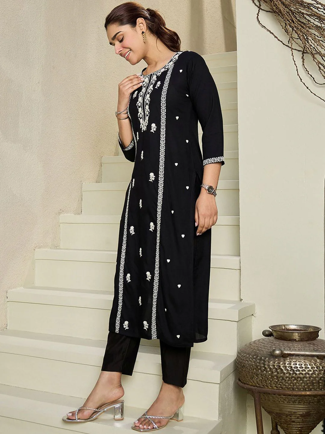 Indo Era Floral Embroidered Round Neck Straight Kurta - Image 5