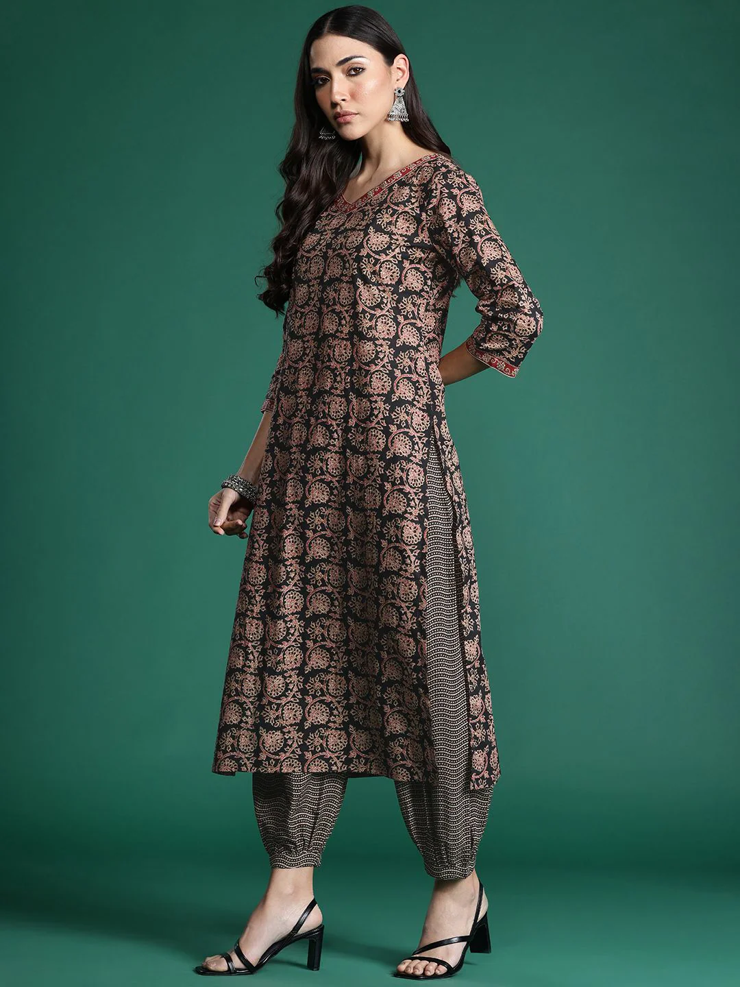 Indo Era Floral Printed Pure Cotton Kurta with Salwar & With Dupatta - Image 7
