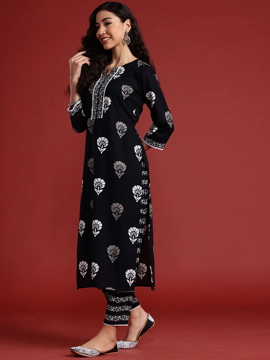 Indo Era Floral Printed Regular Pure Cotton Kurta With Trousers & Dupatta - Image 6