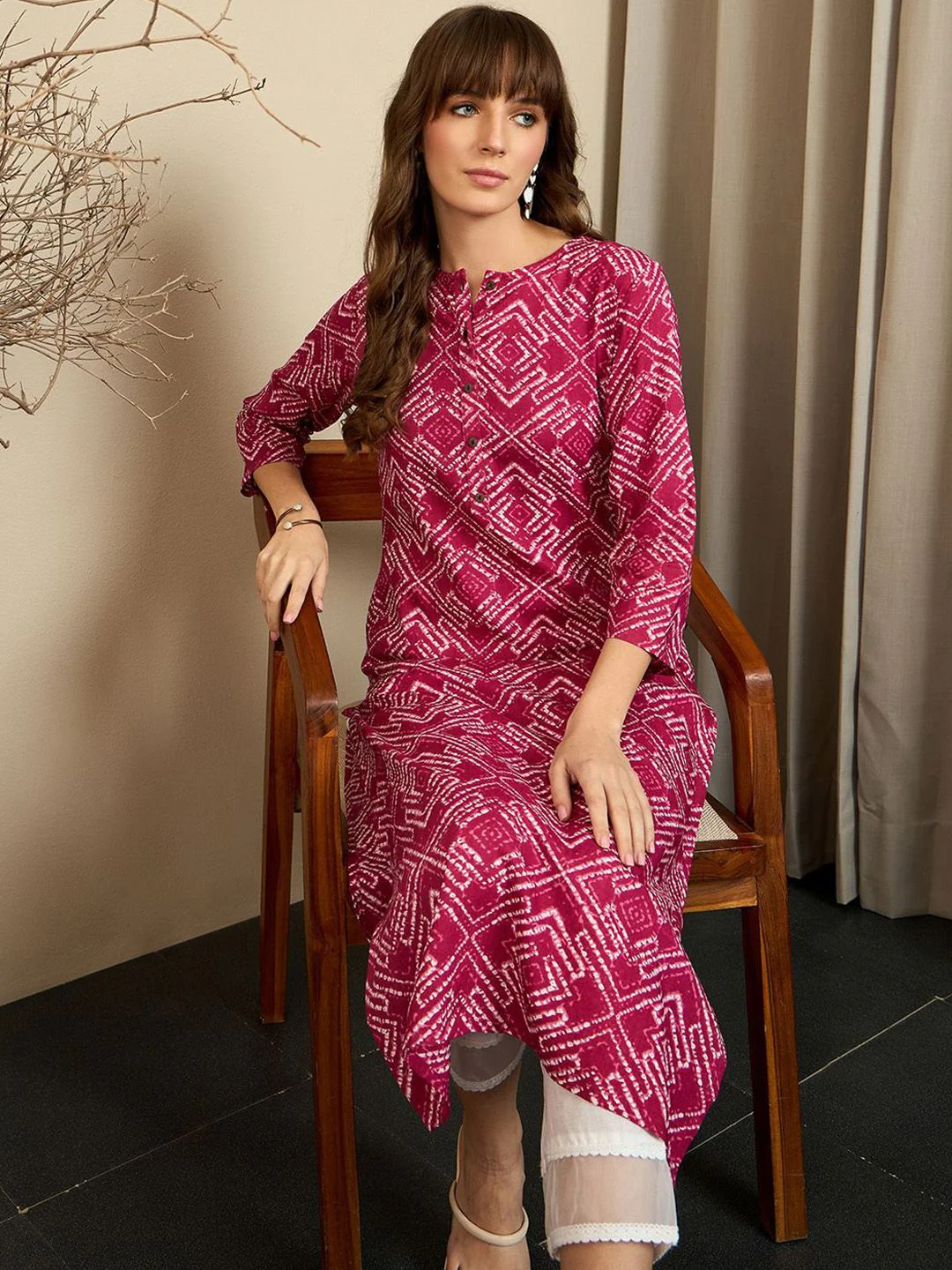 Indo Era Pink Geometric Printed Notch Neck Straight Kurta - Image 2