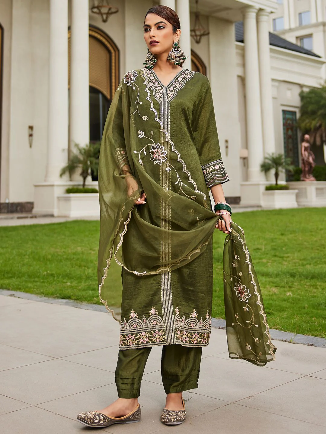Indo Era Women Floral Embroidered Regular Kurta with Trousers & With Dupatta - Image 3