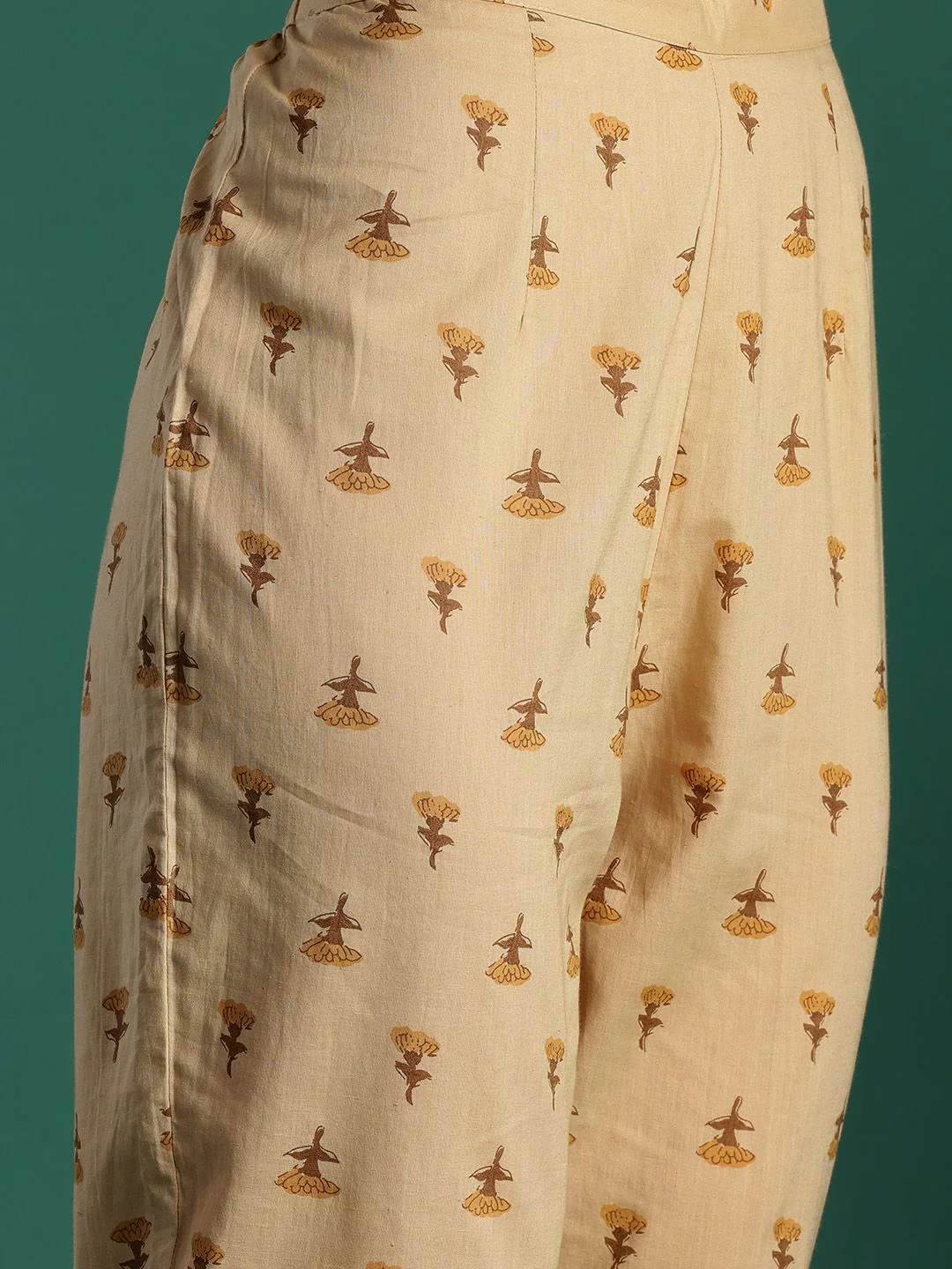 Indo Era Women Floral Printed Pure Cotton Kurta with Trousers - Image 3