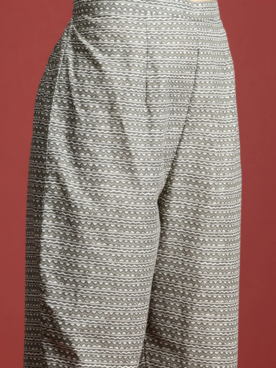 Indo Era Women Floral Printed Pure Cotton Kurta with Trousers & With Dupatta - Image 3