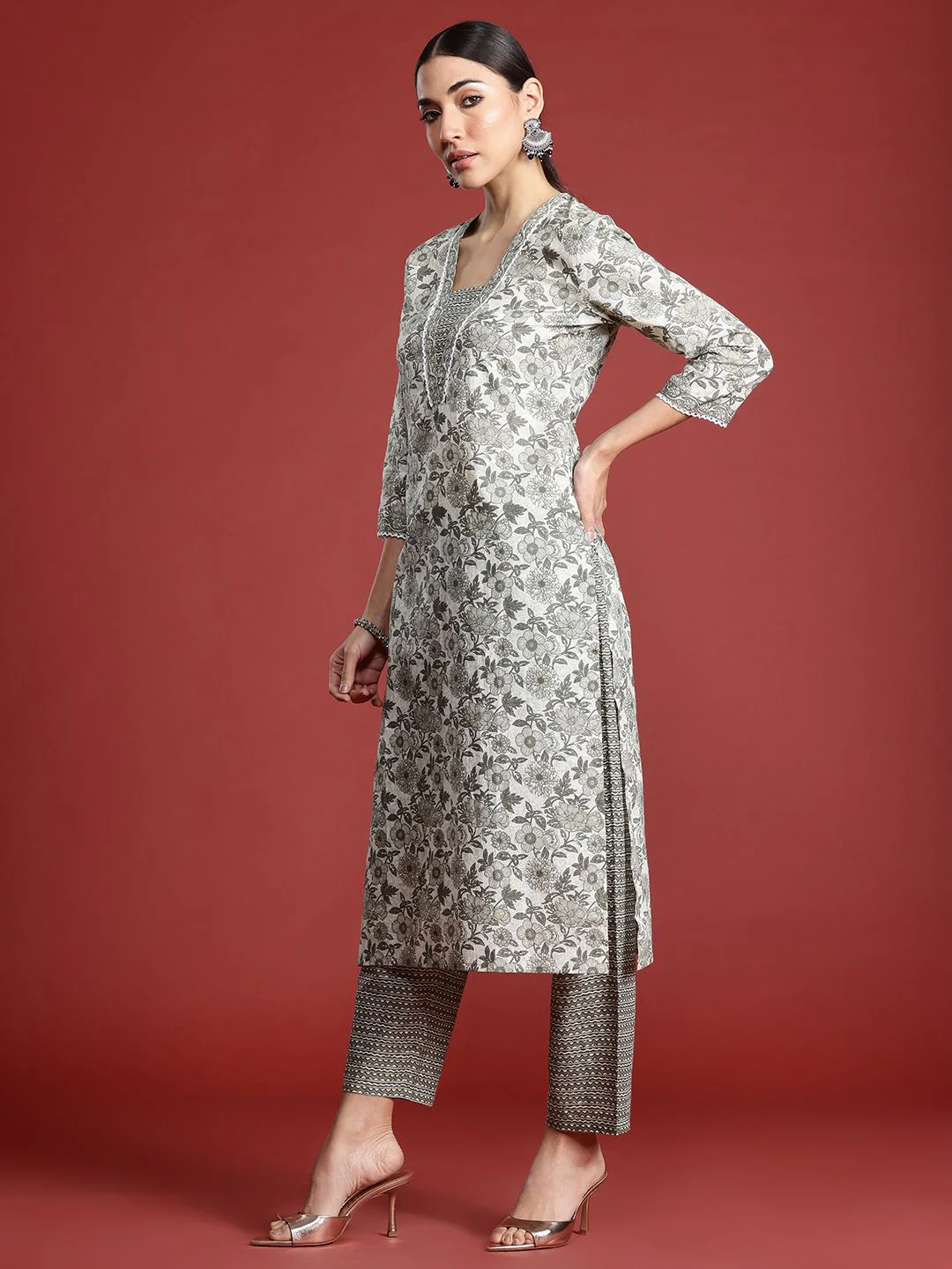Indo Era Women Floral Printed Pure Cotton Kurta with Trousers & With Dupatta - Image 4