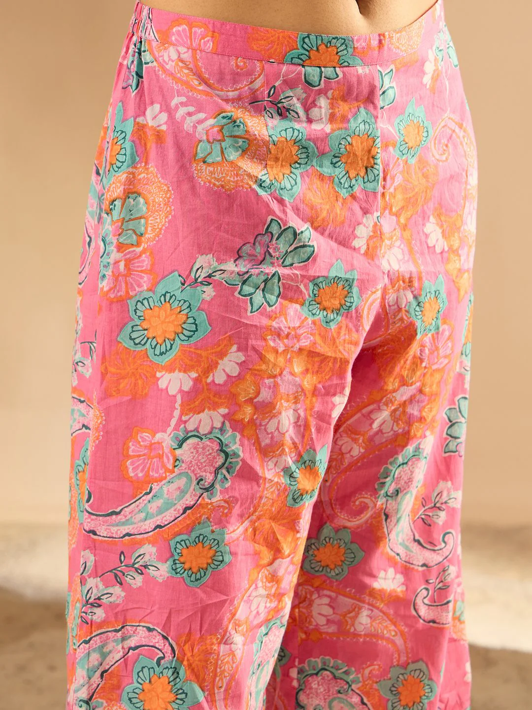 Indo Era Women Floral Printed Regular Pure Cotton Kurta with Palazzos - Image 6