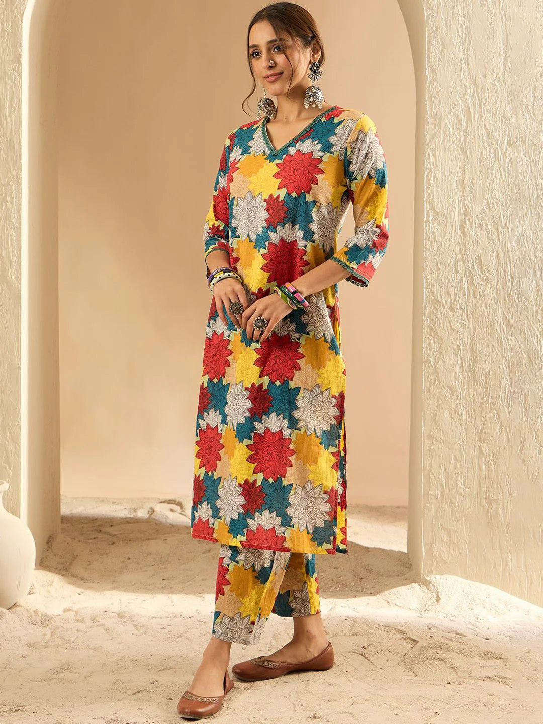Indo Era Women Floral Printed Regular Pure Cotton Kurta with Trousers - Image 4
