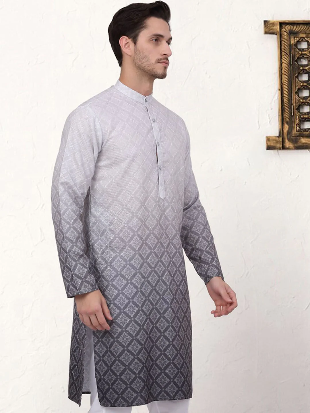 Jompers Ethnic Motifs Printed Mandarin Collar Sequinned Cotton Straight Kurta - Image 5