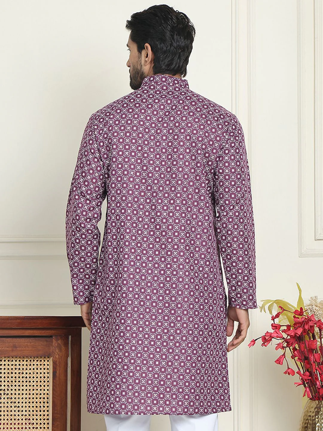Jompers Floral Embroidered Mandarin Collar Silk Straight Kurta - Image 4