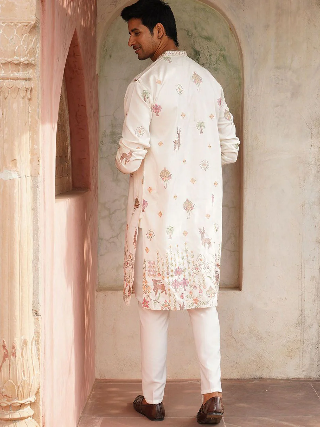 Jompers Men Ethnic Motifs Embroidered Regular Chikankari Kurta with Pyjamas - Image 4
