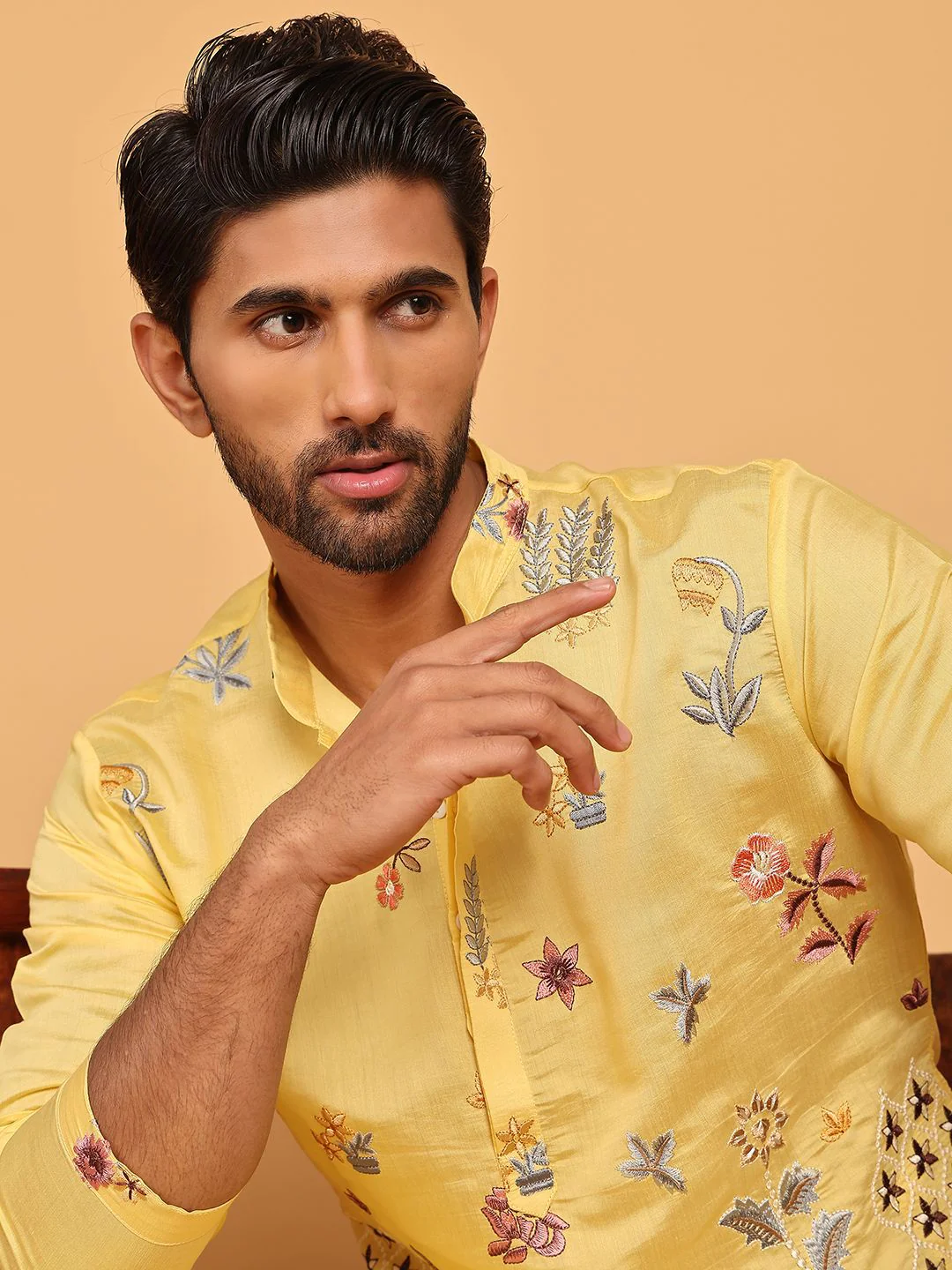 Jompers Men Floral Embroidered Mandarin Collar Sequins Straight Kurta - Image 6