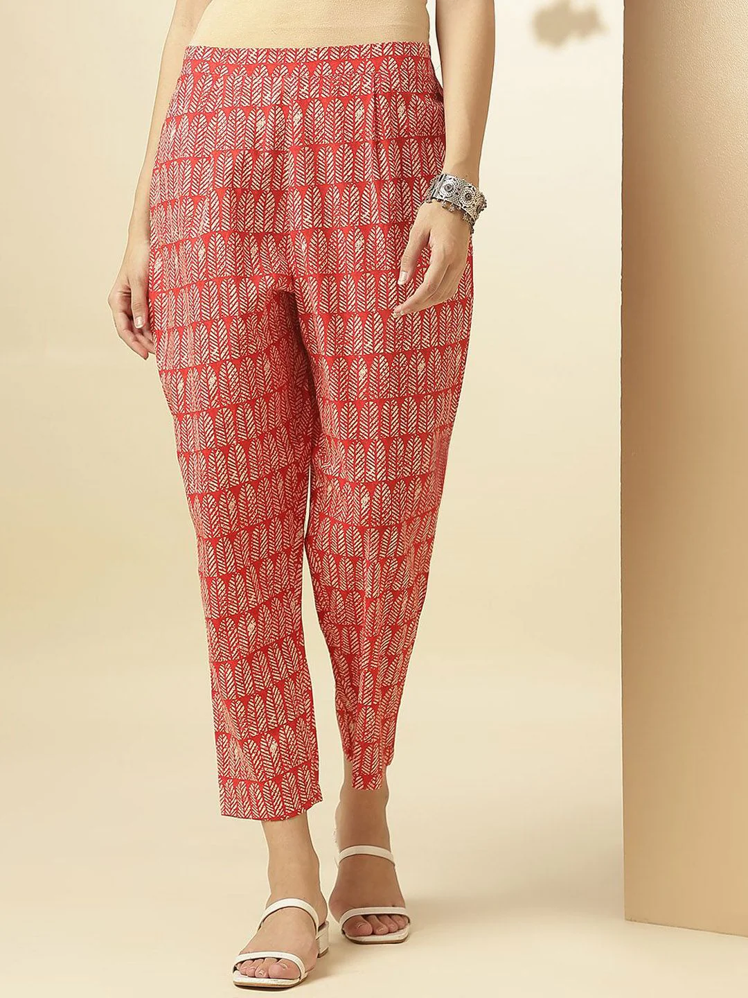 KALINI Ethnic Motifs Printed V-Neck Three-Quarter Sleeves Printed Tunic & Trousers - Image 3