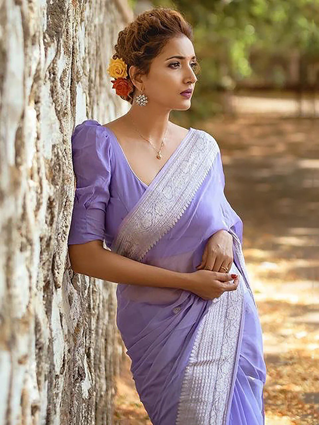 KALINI Ethnic Woven Design Zari Banarasi Saree - Image 5