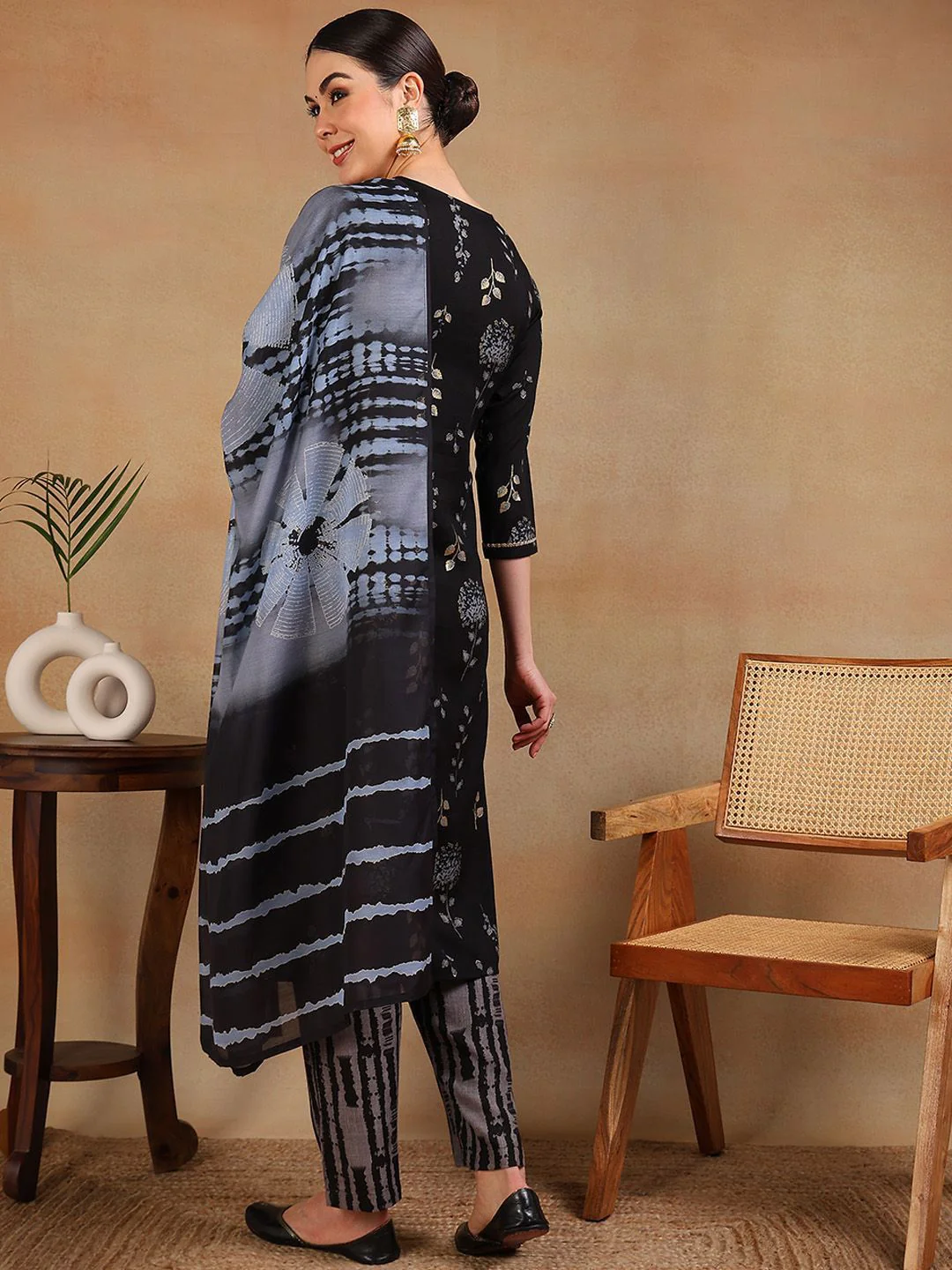 KALINI Floral Printed Regular Zari Straight Kurta with Trousers & Dupatta - Image 6