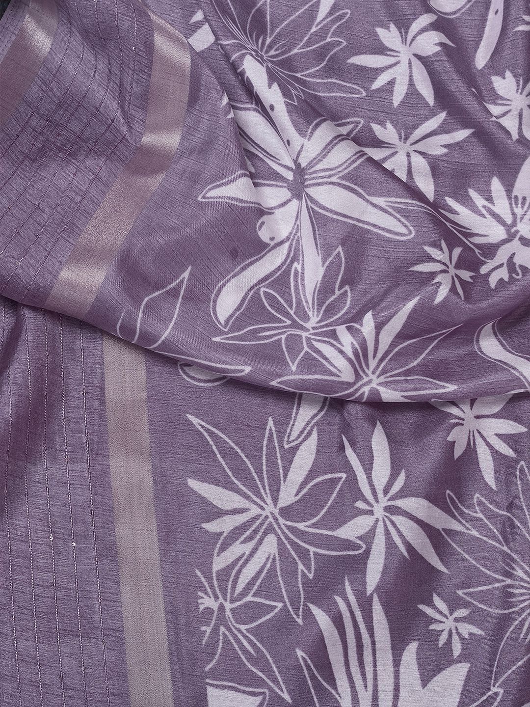 KALINI Floral Printed Zari Saree - Image 6