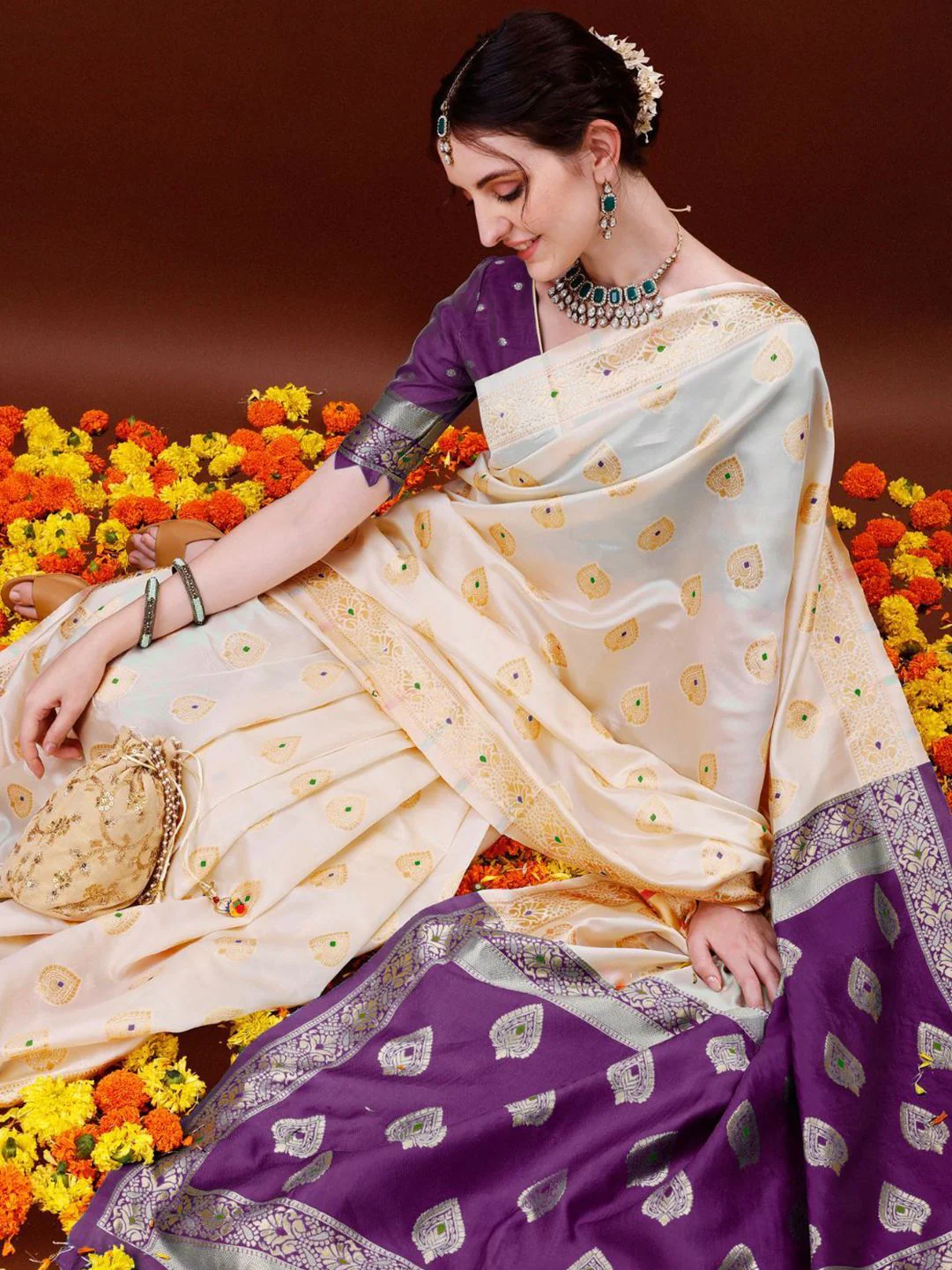 KALINI Woven Design Zari Banarasi Saree - Image 3