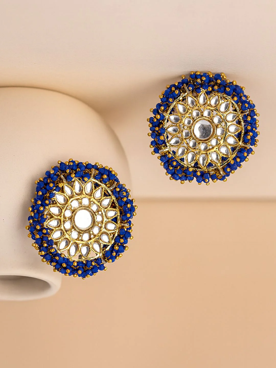 KARATCART Blue Floral Studs Earrings