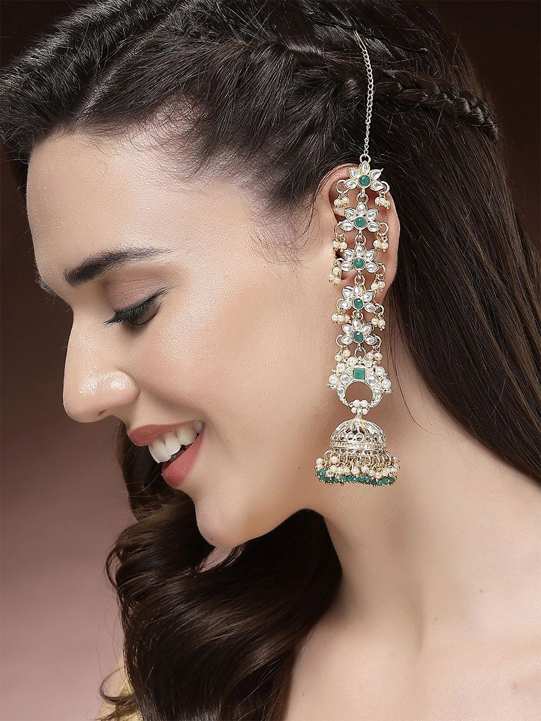 KARATCART Gold Plated Kundan Studded Jhumkas Earrings - Image 4